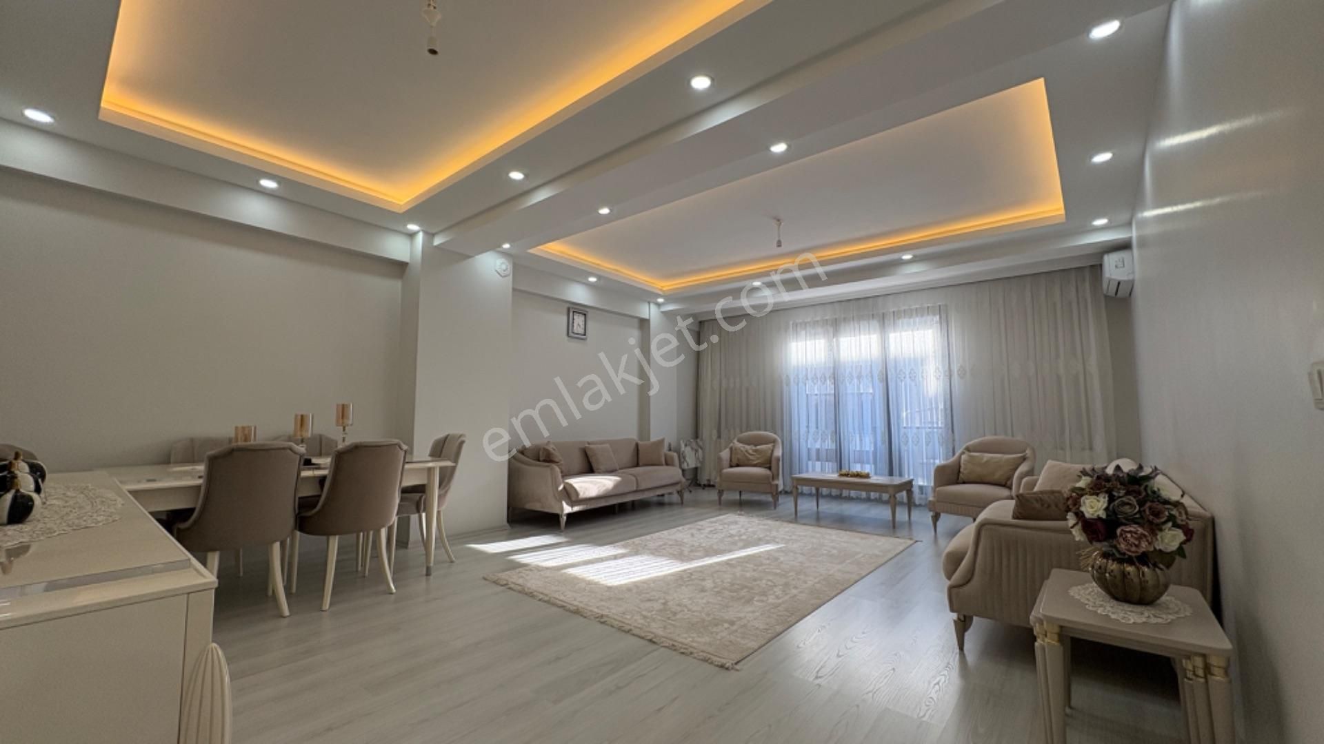Mollateam Bayrampaşa Yıldırım Mah Merkezi Konumda Asansörlü 123 M²satılık 3+1 Geniş Aile Dai - Görsel 22