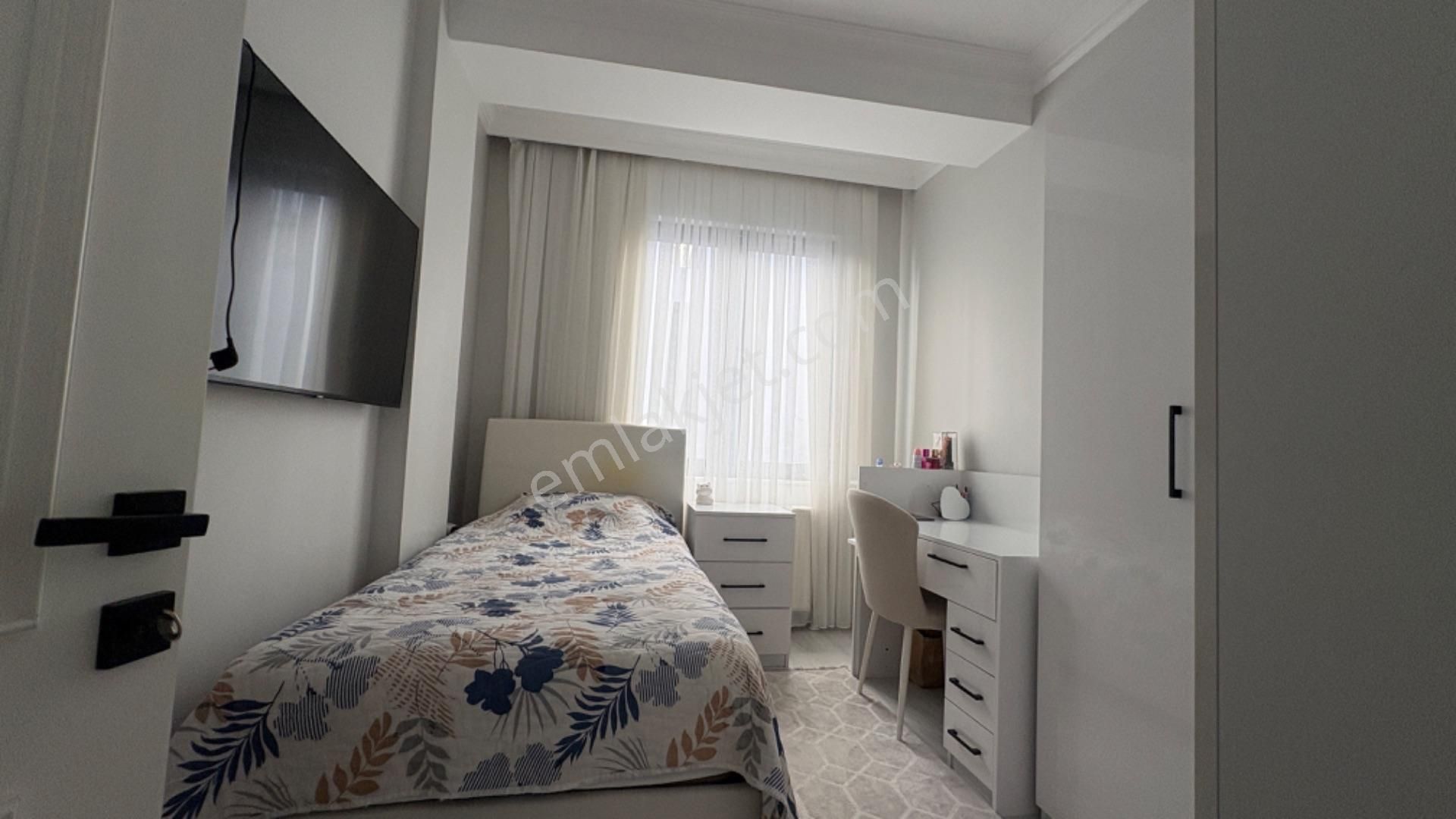 Mollateam Bayrampaşa Yıldırım Mah Merkezi Konumda Asansörlü 123 M²satılık 3+1 Geniş Aile Dai - Görsel 6