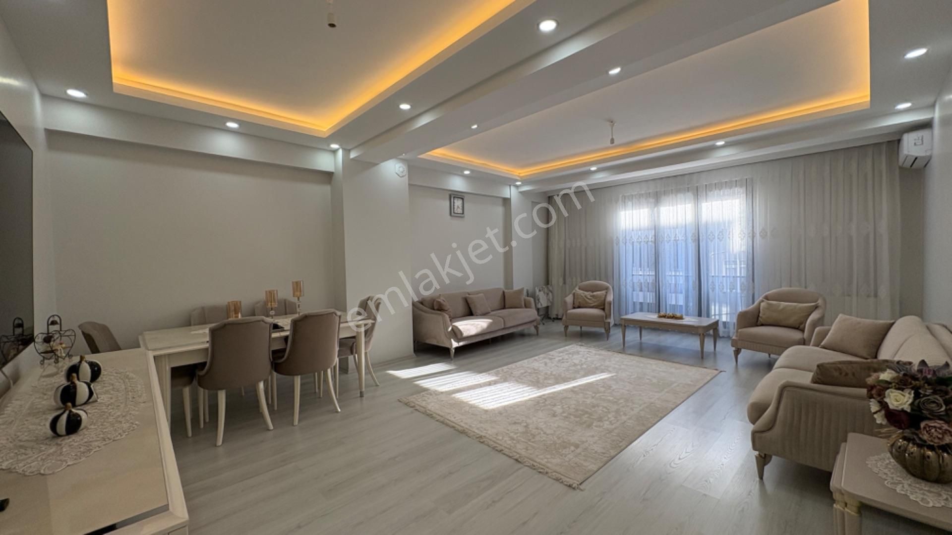 Mollateam Bayrampaşa Yıldırım Mah Merkezi Konumda Asansörlü 123 M²satılık 3+1 Geniş Aile Dai - Görsel 23