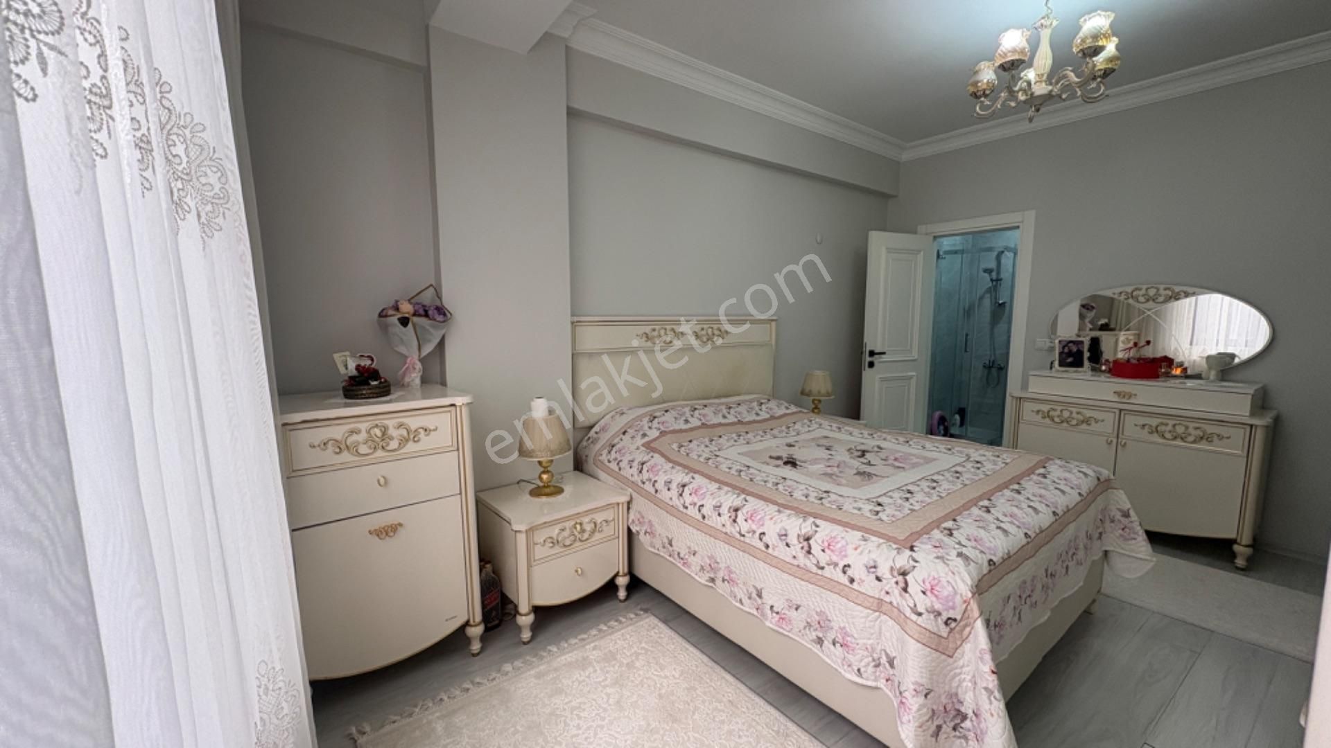 Mollateam Bayrampaşa Yıldırım Mah Merkezi Konumda Asansörlü 123 M²satılık 3+1 Geniş Aile Dai - Görsel 7