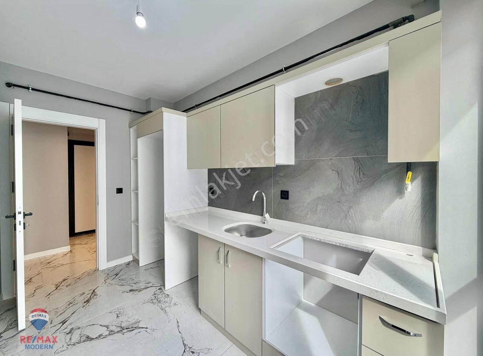 Samsun Merkez'de En İyi Konumda Satılık Lüks 2+0 Sıfır Daire - Görsel 24