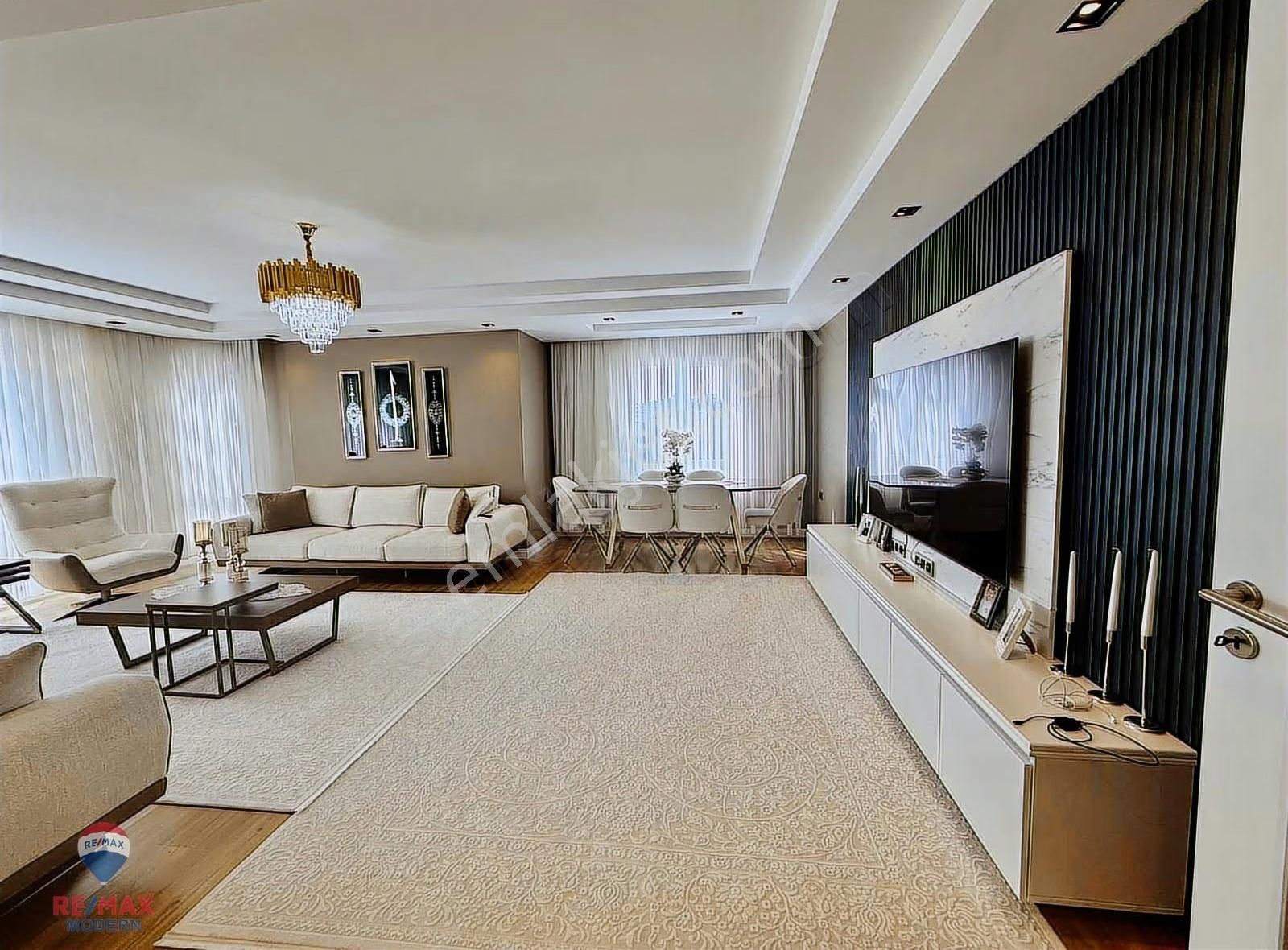 Atakum'da Prestijli Sitede Deniz Manzaralı 4+1 Daire - Görsel 32
