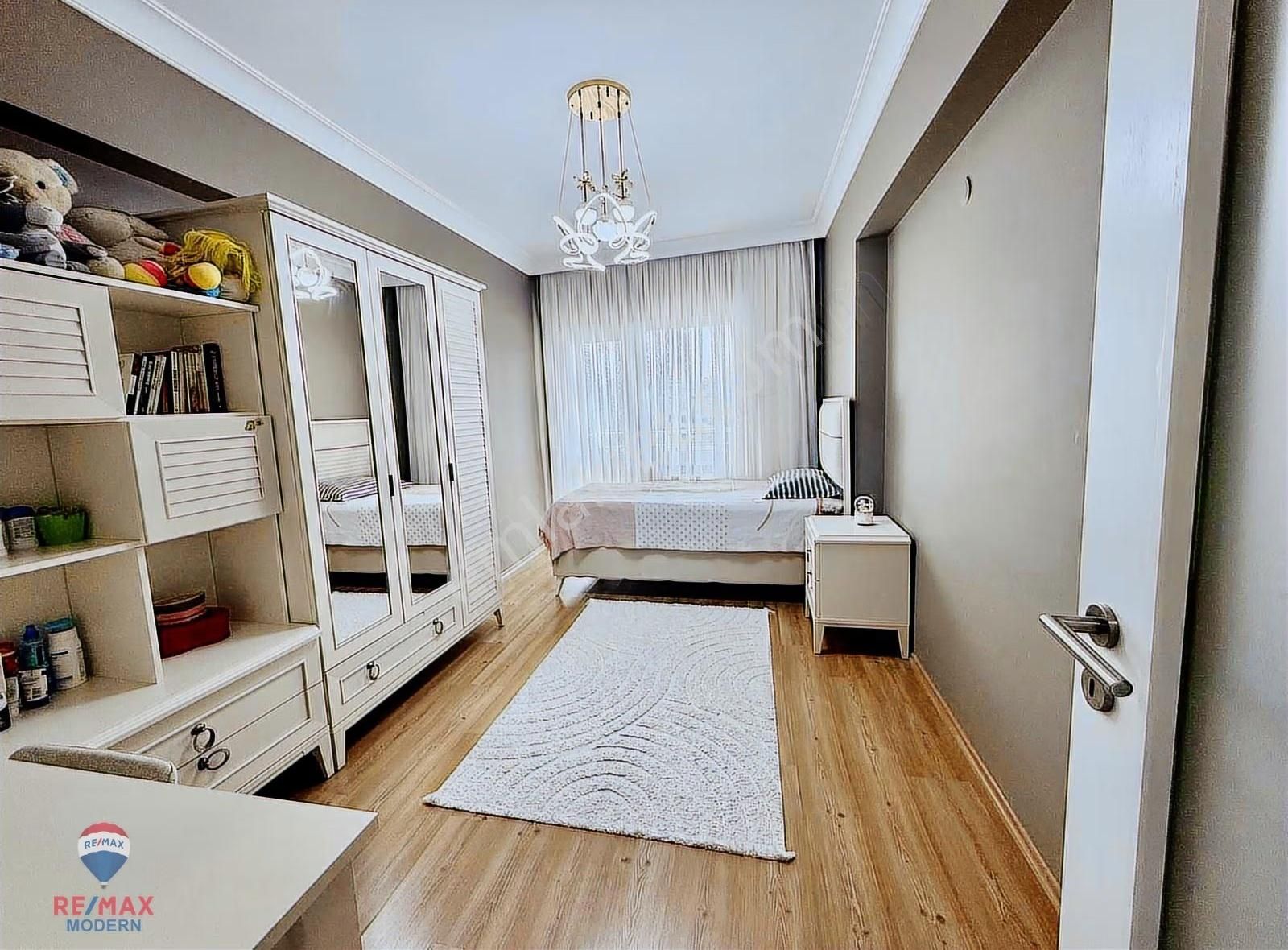 Atakum'da Prestijli Sitede Deniz Manzaralı 4+1 Daire - Görsel 35