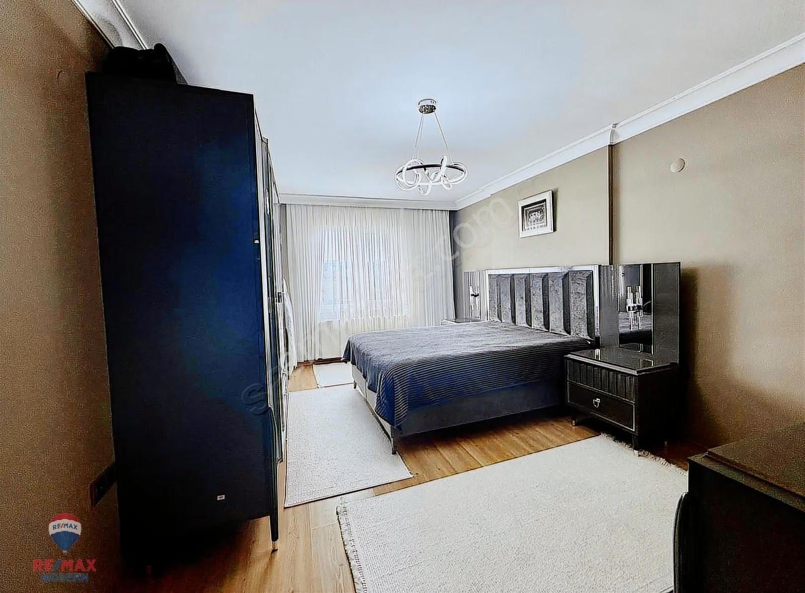 Atakum'da Prestijli Sitede Deniz Manzaralı 4+1 Daire - Görsel 8