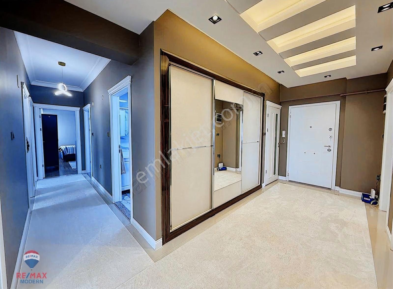 Atakum'da Prestijli Sitede Deniz Manzaralı 4+1 Daire - Görsel 5