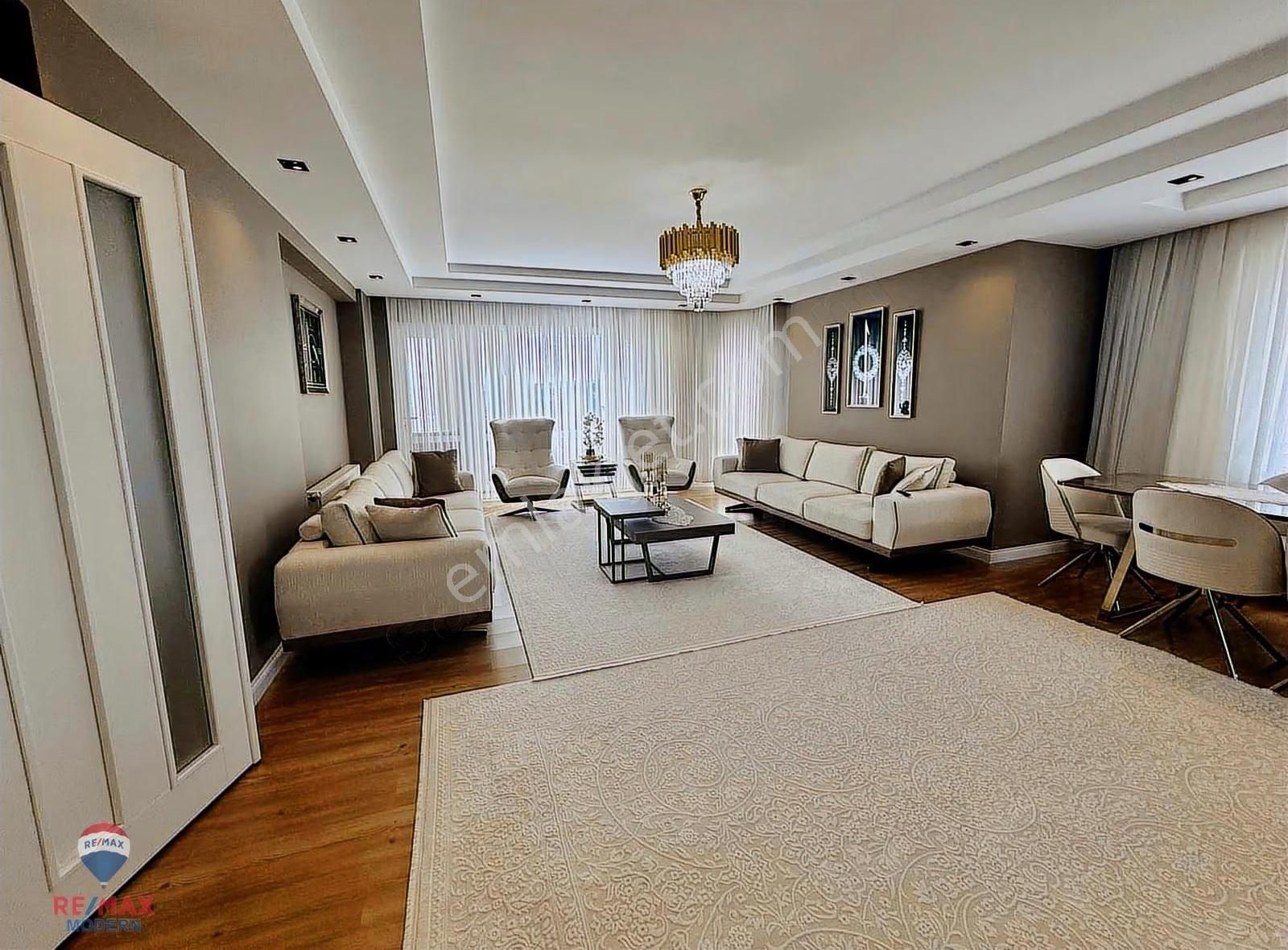 Atakum'da Prestijli Sitede Deniz Manzaralı 4+1 Daire - Görsel 22