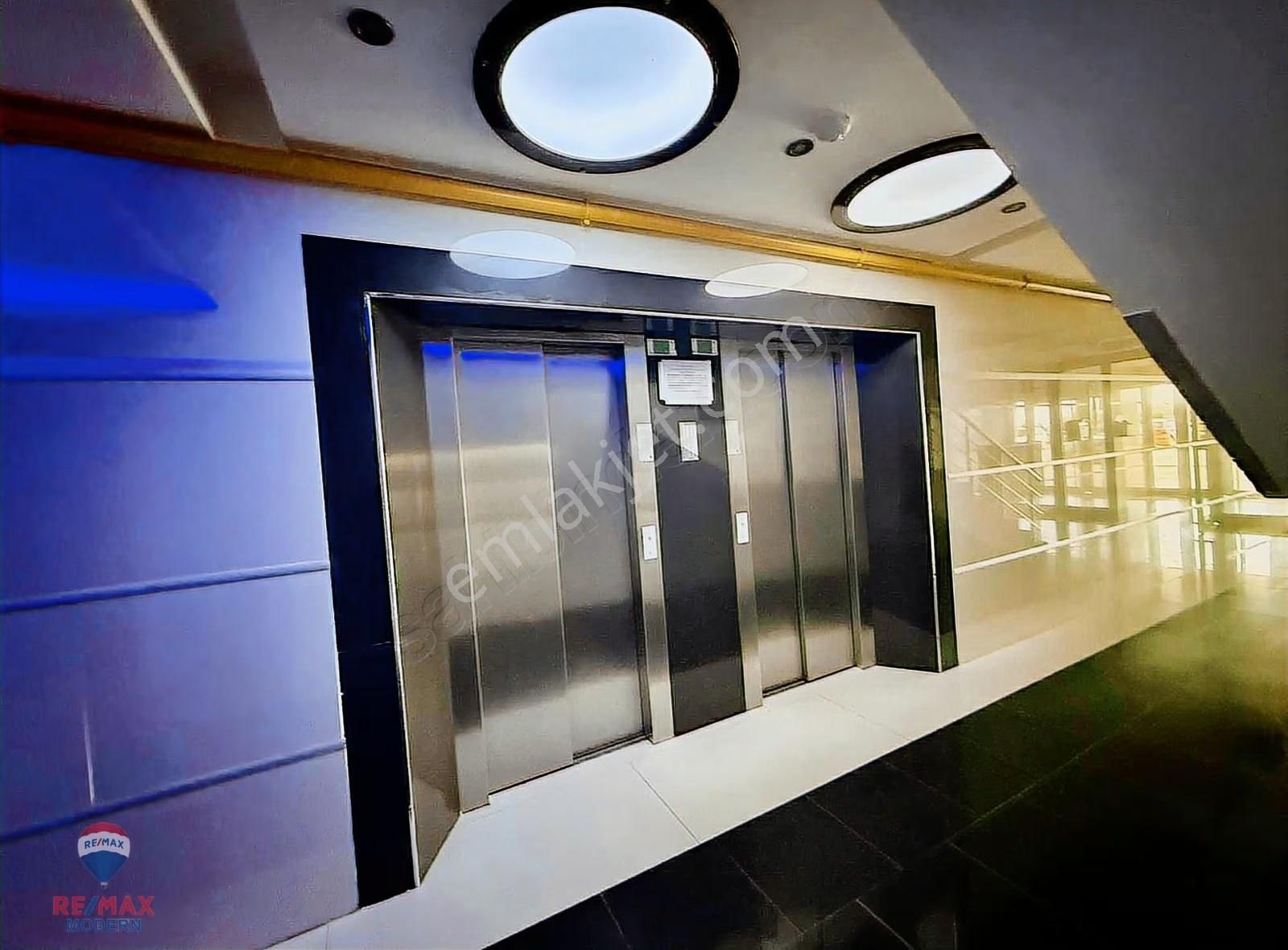 Atakum'da Prestijli Sitede Deniz Manzaralı 4+1 Daire - Görsel 25