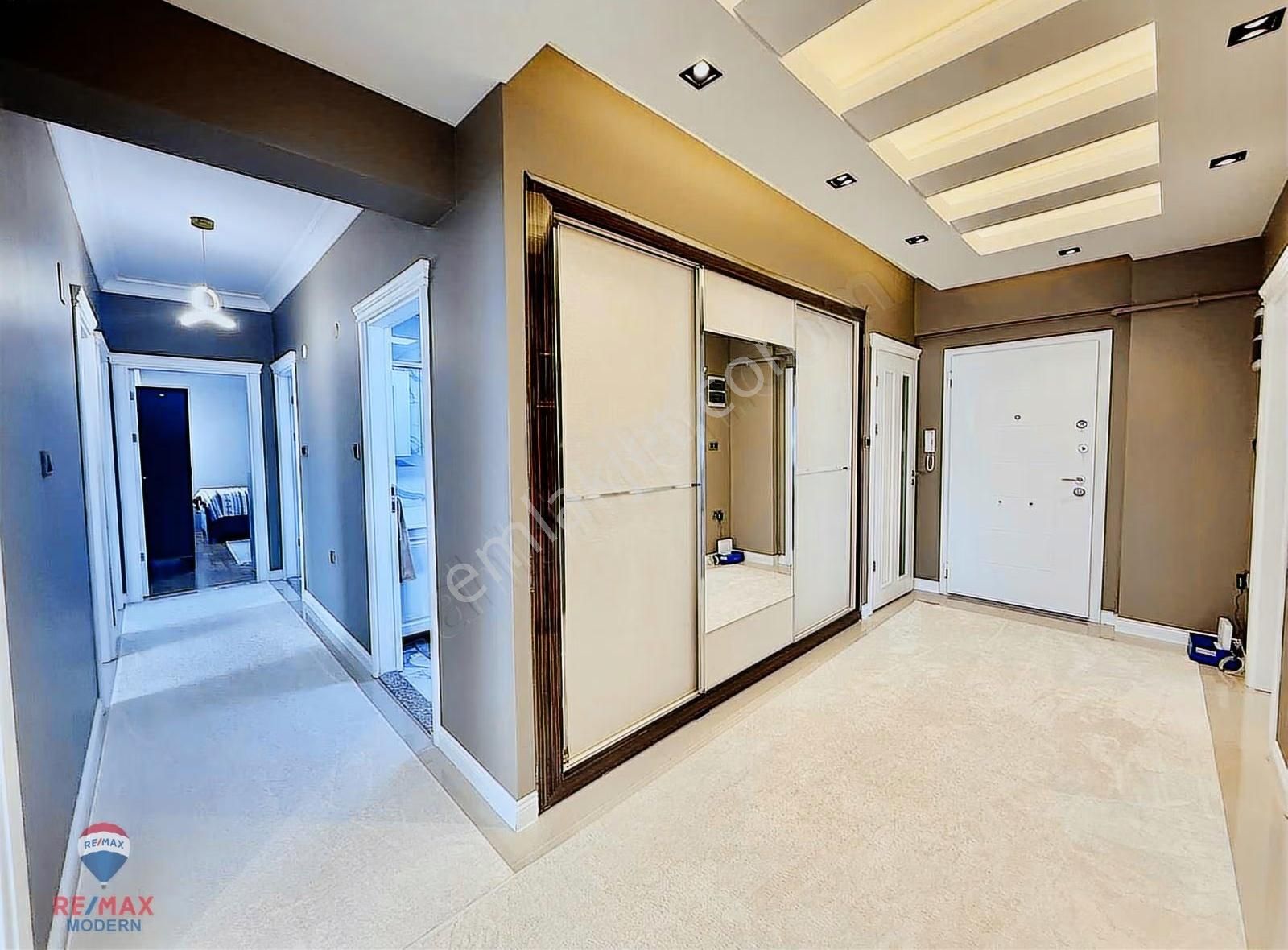 Atakum'da Prestijli Sitede Deniz Manzaralı 4+1 Daire - Görsel 33