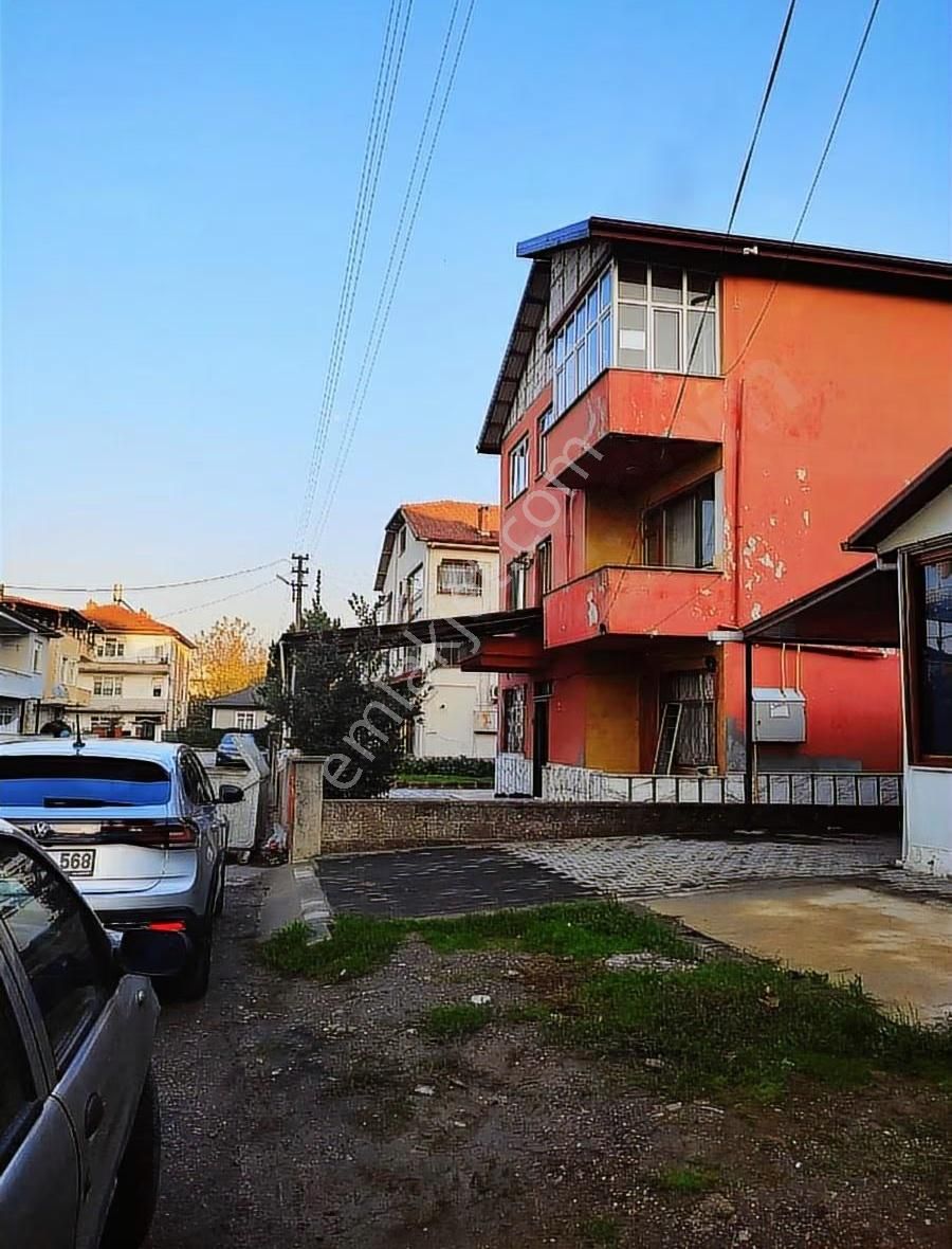 Akyazı Cumhuriyet Mh.140 M2 3+1 Daire Zafer Camii Yanı - Görsel 10