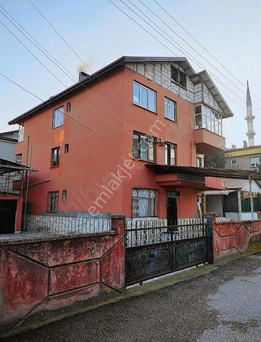 Akyazı Cumhuriyet Mh.140 M2 3+1 Daire Zafer Camii Yanı - Görsel 8
