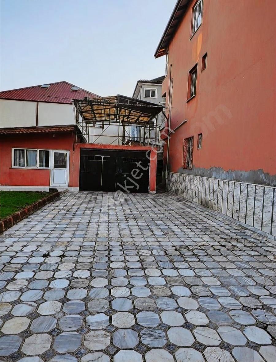 Akyazı Cumhuriyet Mh.140 M2 3+1 Daire Zafer Camii Yanı - Görsel 5