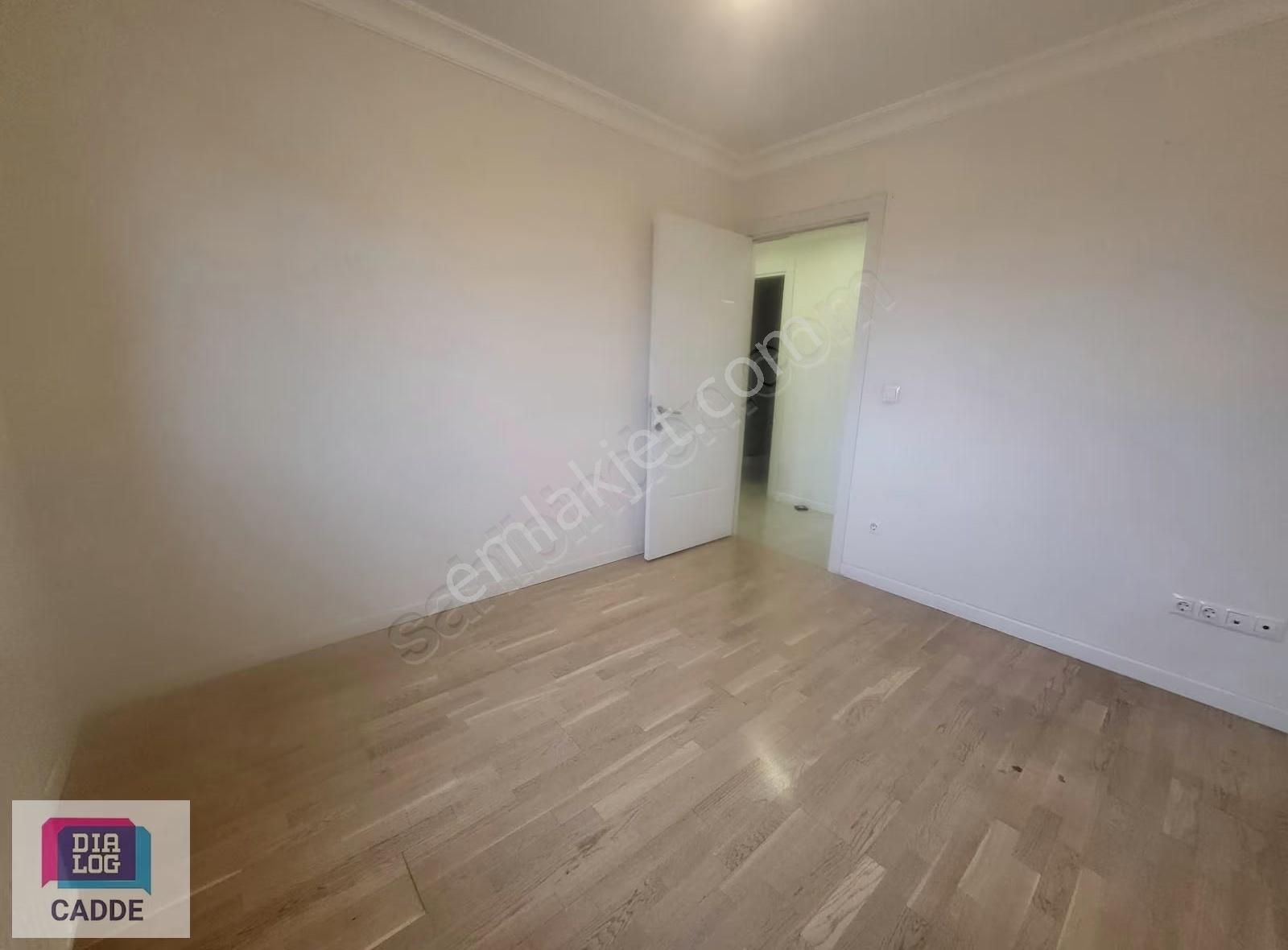 Kadıköy Kozyatagı Kocayol Cad.de Otoparklı 2+1 Kiralık Daire - Görsel 13