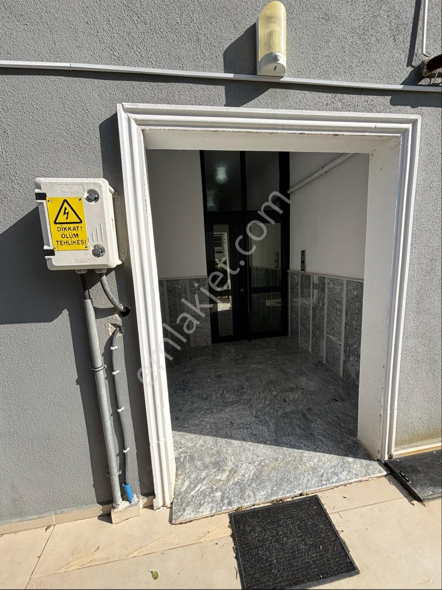 Biga-çan Caddesi Üzerin'de Ön Cephe Satılık 3+1 Modern Daire - Görsel 6