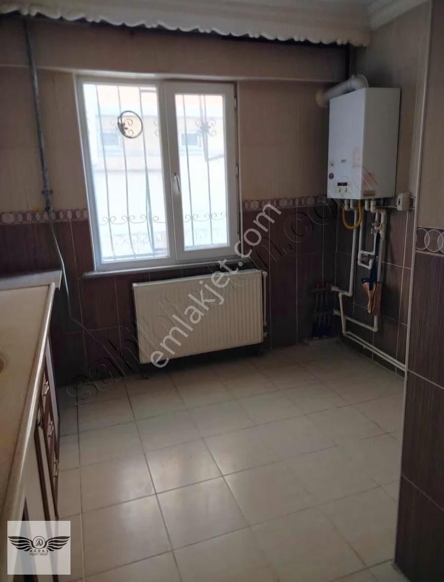 Merkezi Konumda Yüksek Giriş Kıralık Daire - Görsel 7