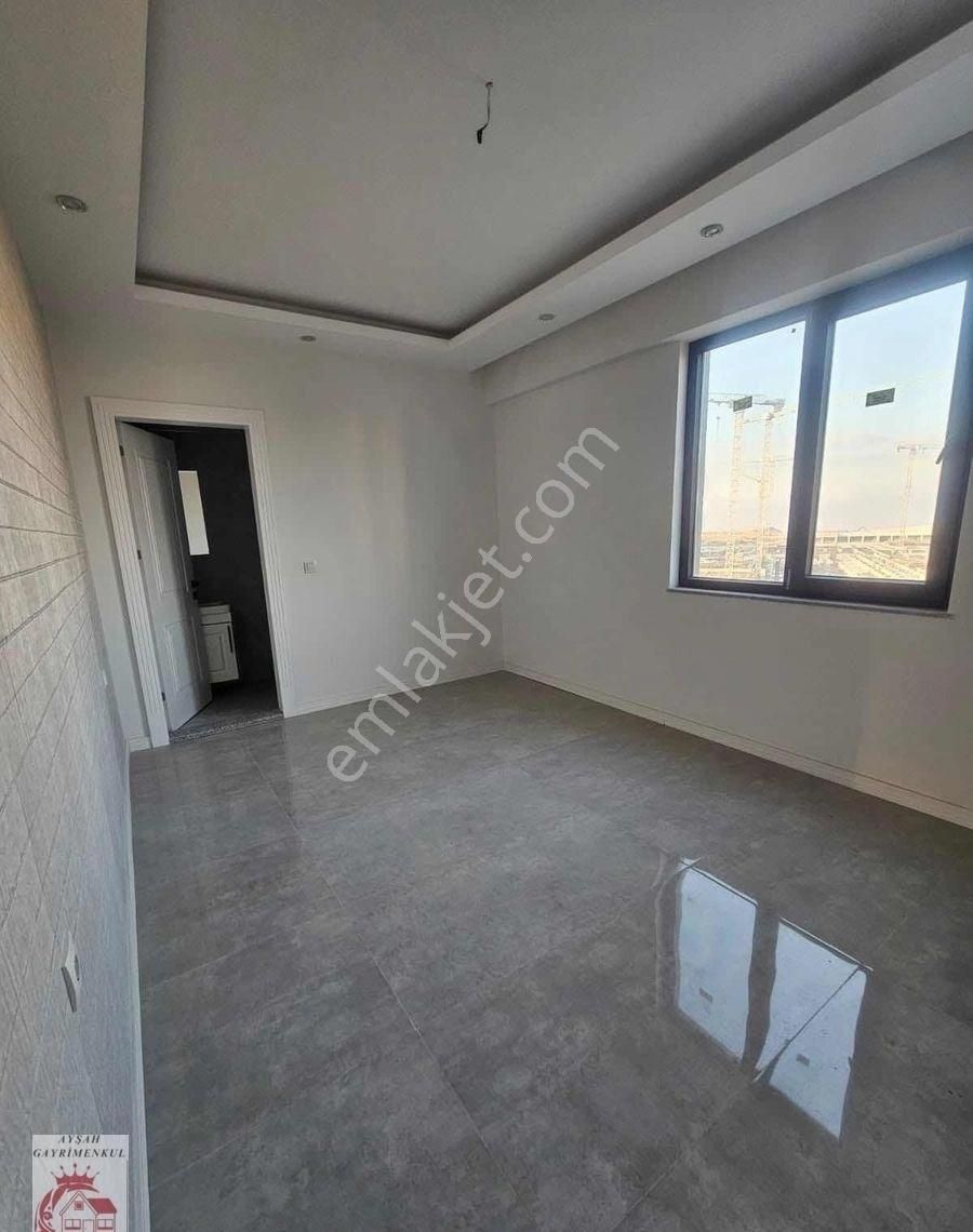 Ayşah'tan Karahasanlı'da 3+1 165m2 Satılık Daire - Görsel 4