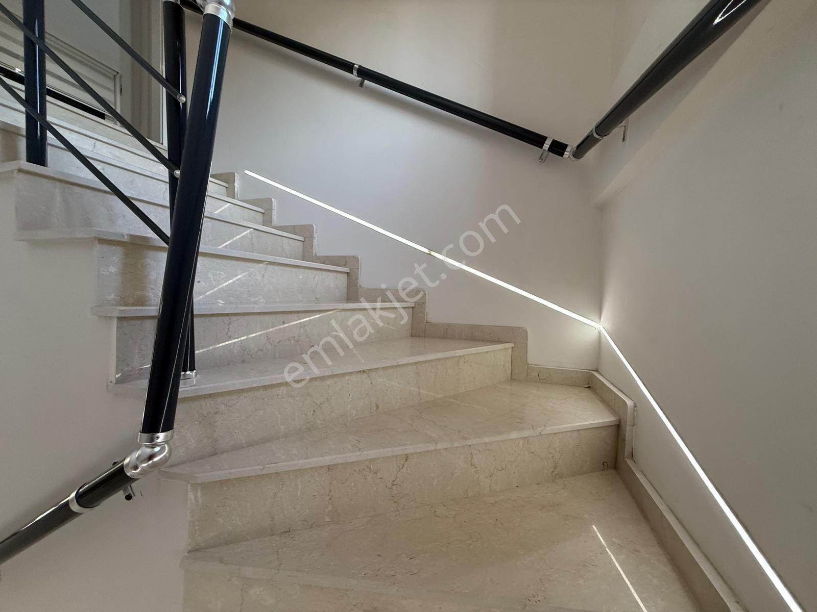 Seferihisar Doğanbeyde 3+1 Müstakil Bağımsız Villa /ultra Lüks - Görsel 33