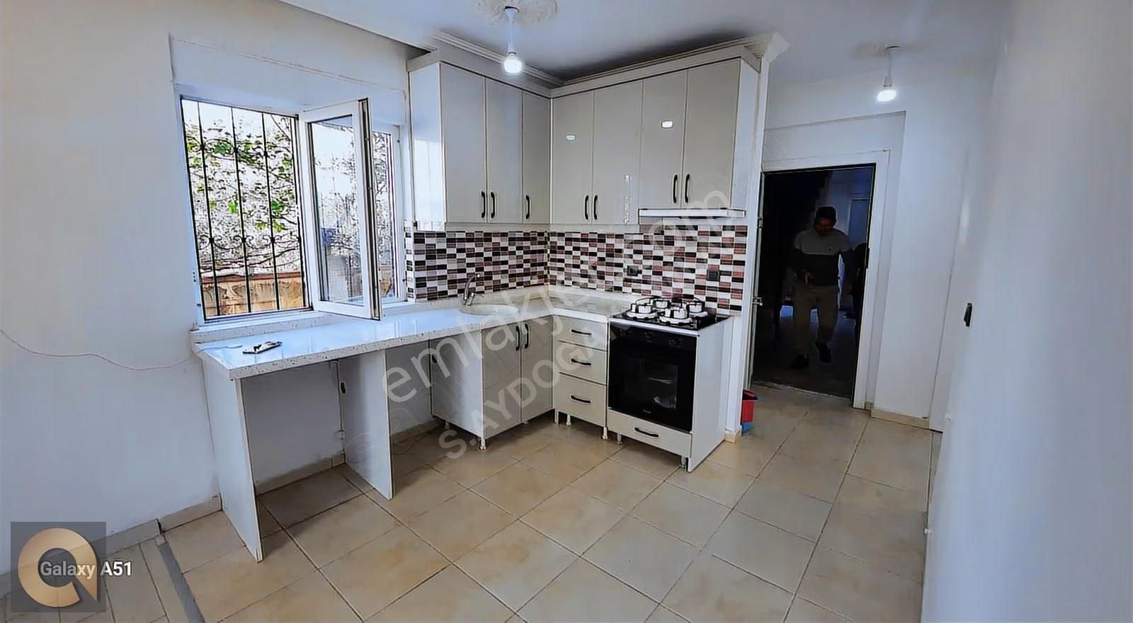 Kepez Sütçüler'de Yeşilırmak Cadde Yakını 2+1 Daire