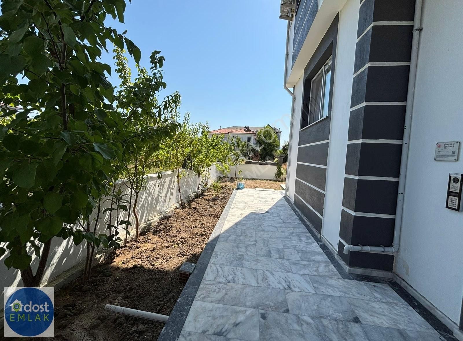 Hürriyet Mahallesi'nde Bahçeli 2+1 Satılık Sıfır Daire - Görsel 3