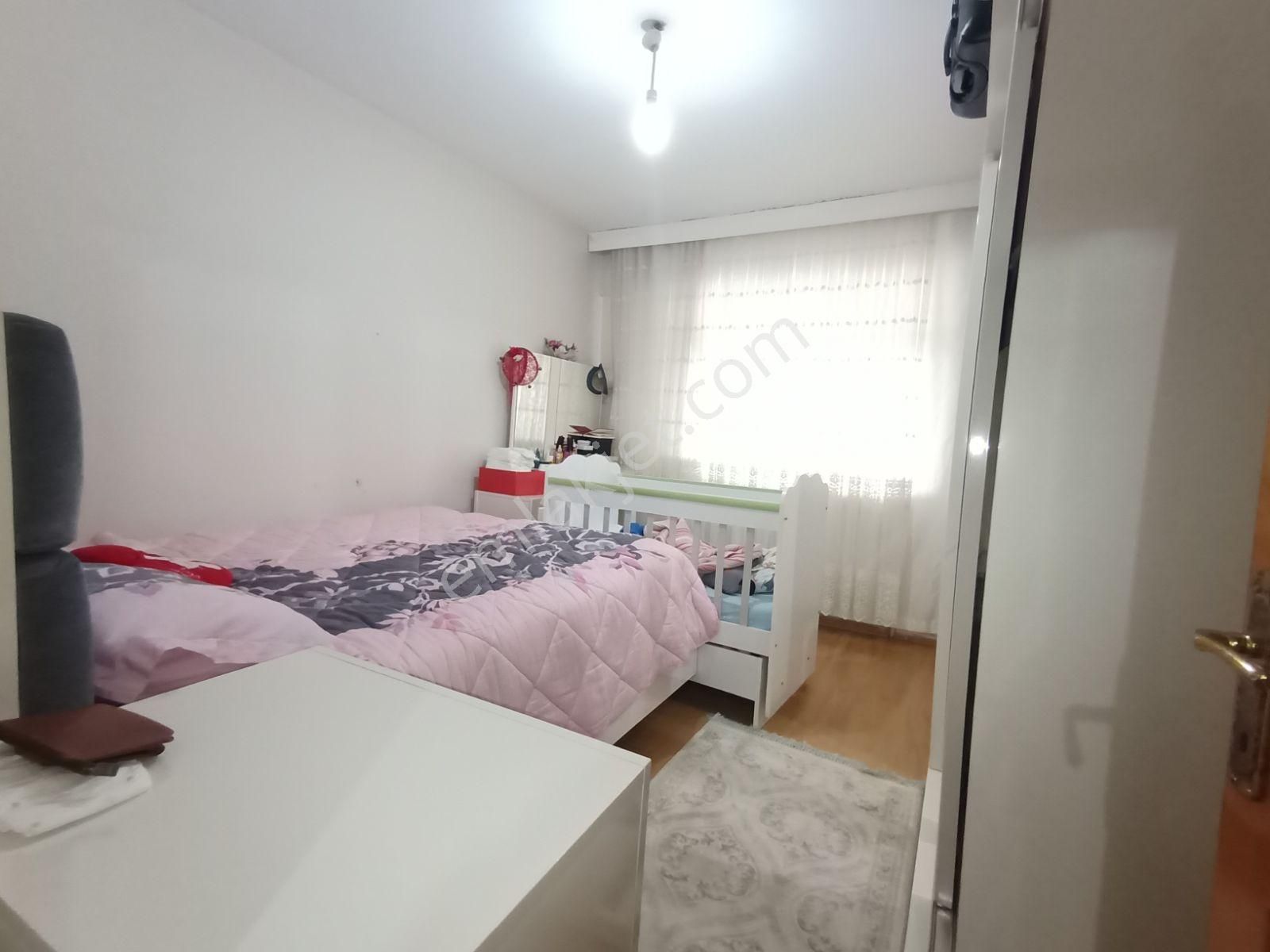 A.gazi Mah De 3 Katli Binada Her Katta Tek Daire 3+1/120m2 - Görsel 9