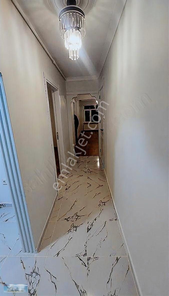 Mehmethan Emlaktan Komple Sıfır Balkonlu Yokuşsuz Boşş - Görsel 8