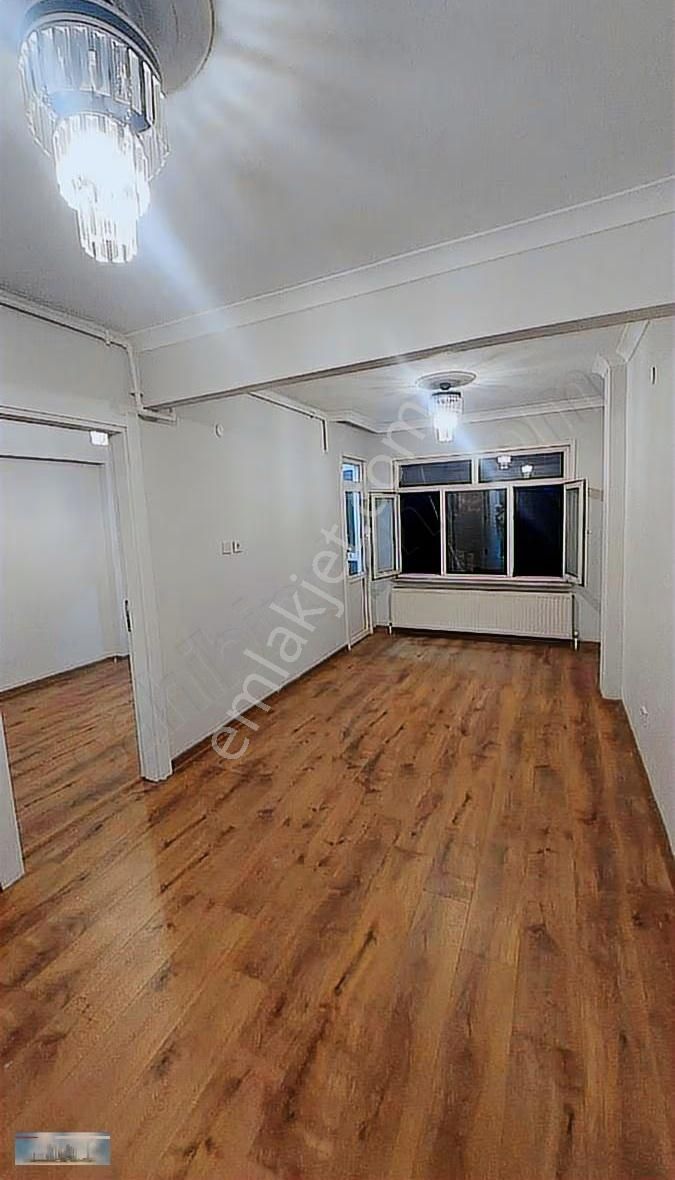 Mehmethan Emlaktan Komple Sıfır Balkonlu Yokuşsuz Boşş