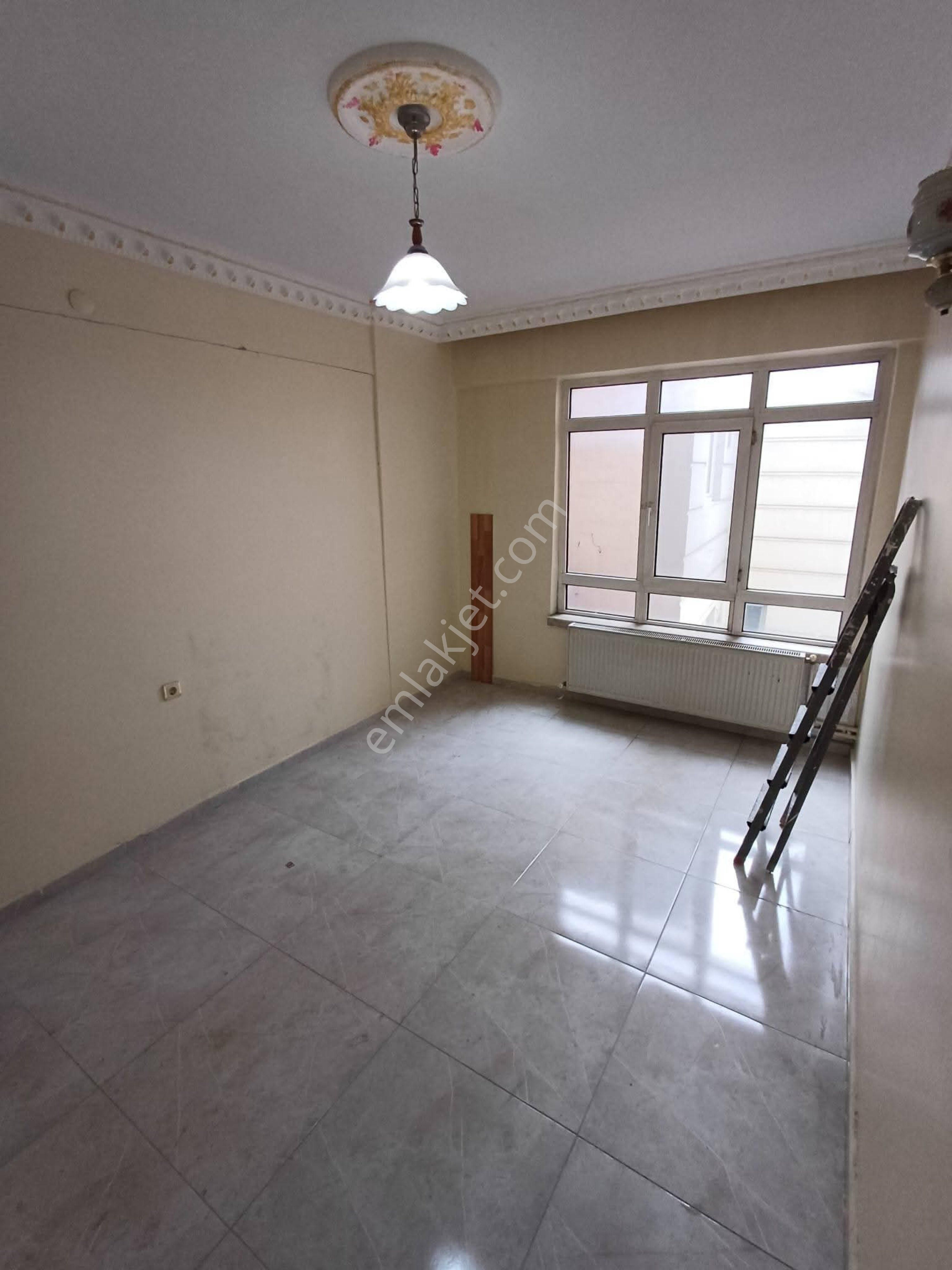 Karadeniz Mahallesinde Asansörlü 3+1 Satılık Daire - Görsel 13