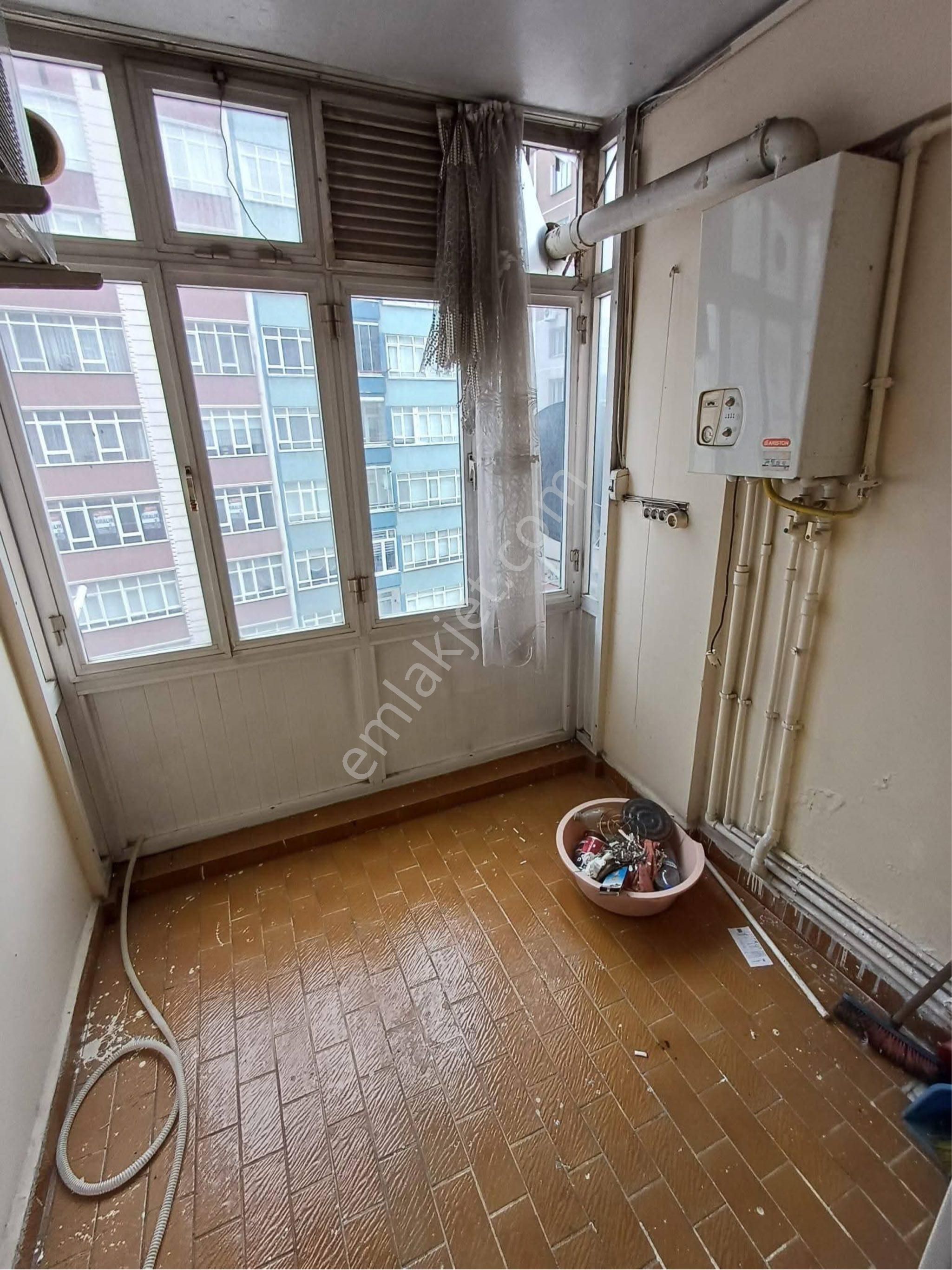 Karadeniz Mahallesinde Asansörlü 3+1 Satılık Daire - Görsel 5