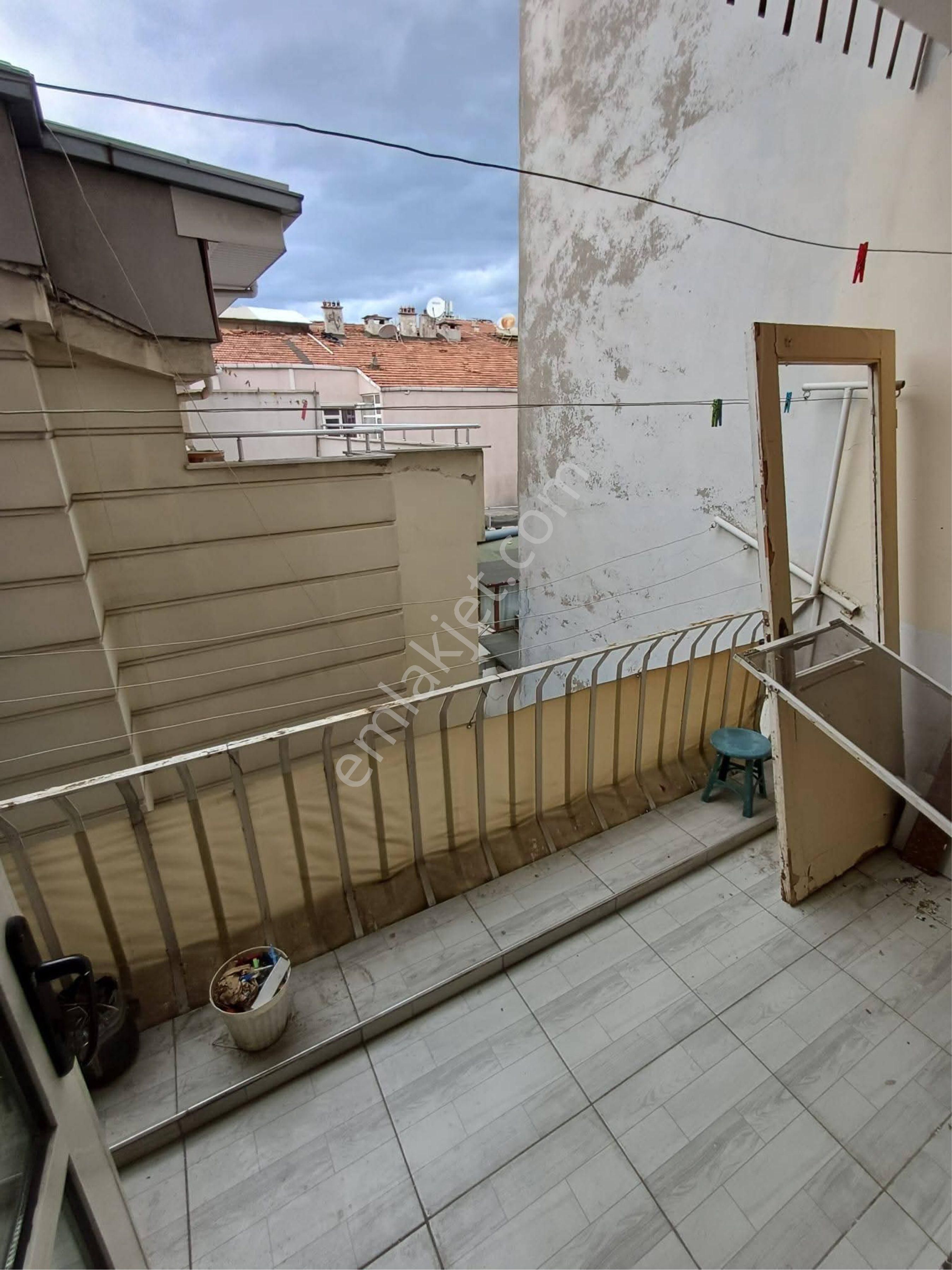 Karadeniz Mahallesinde Asansörlü 3+1 Satılık Daire - Görsel 6