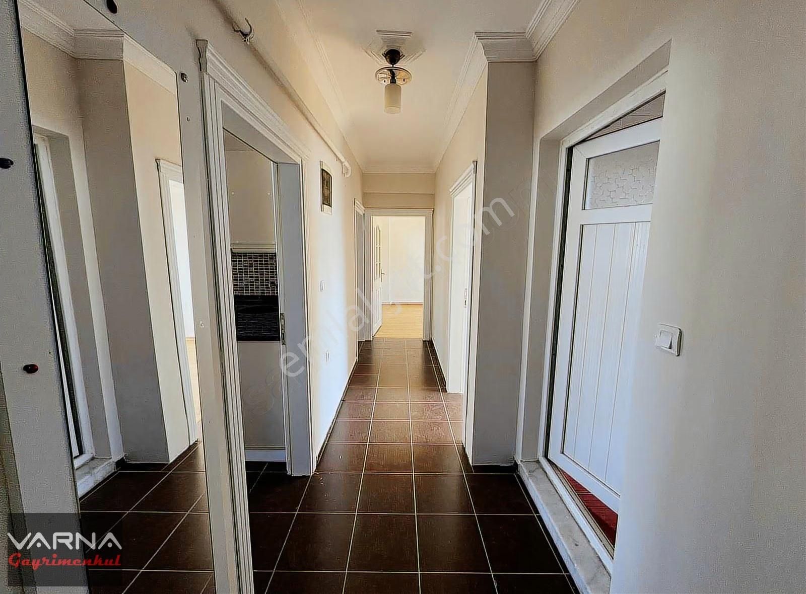 Menderes Cüneytbey Mah. Cadde Üzeri Kiralık 3+1 135 M2 Daire - Görsel 4