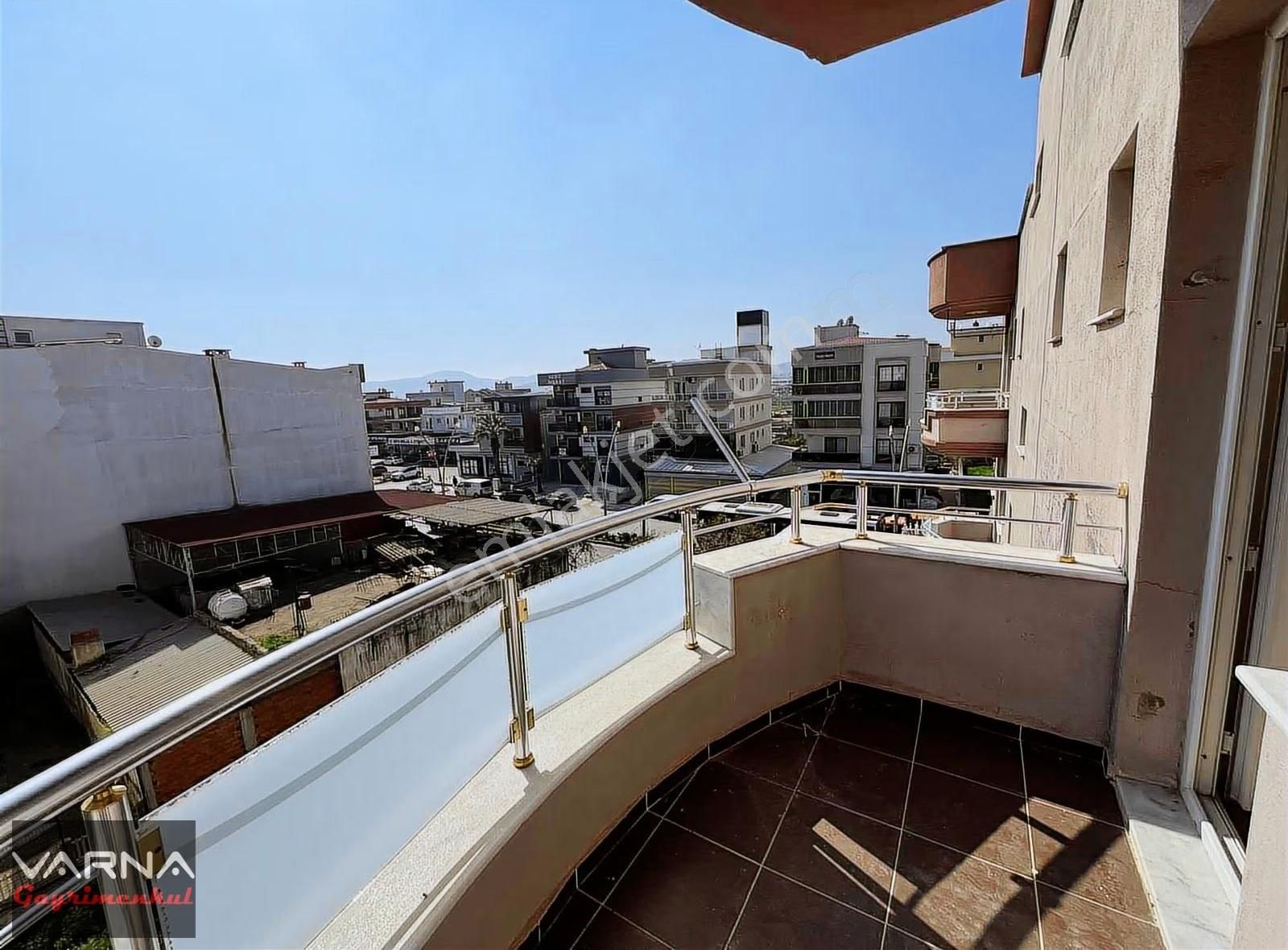 Menderes Cüneytbey Mah. Cadde Üzeri Kiralık 3+1 135 M2 Daire - Görsel 14