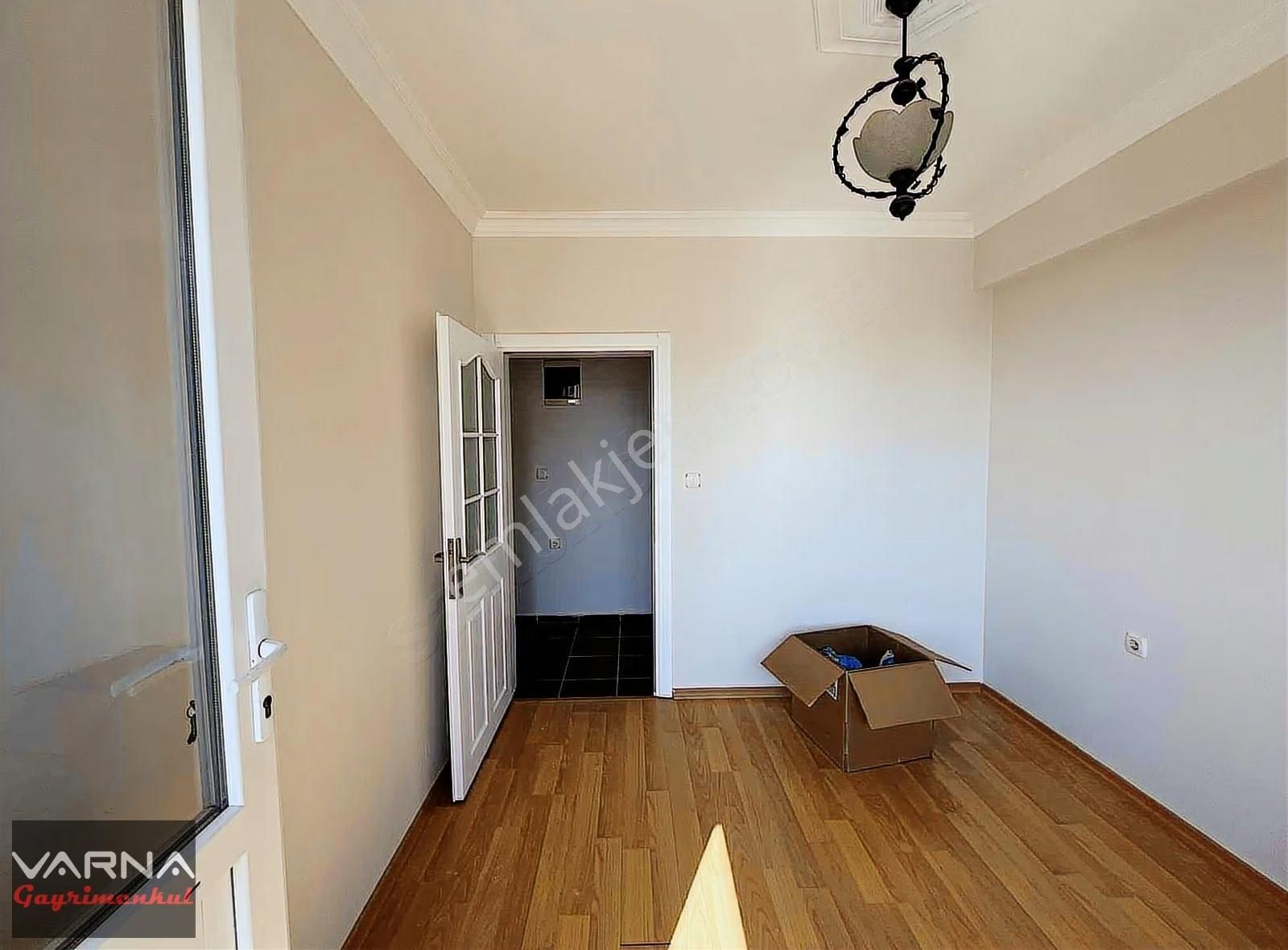 Menderes Cüneytbey Mah. Cadde Üzeri Kiralık 3+1 135 M2 Daire - Görsel 18