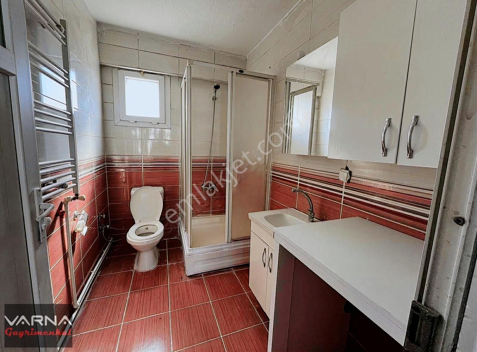 Menderes Cüneytbey Mah. Cadde Üzeri Kiralık 3+1 135 M2 Daire - Görsel 8