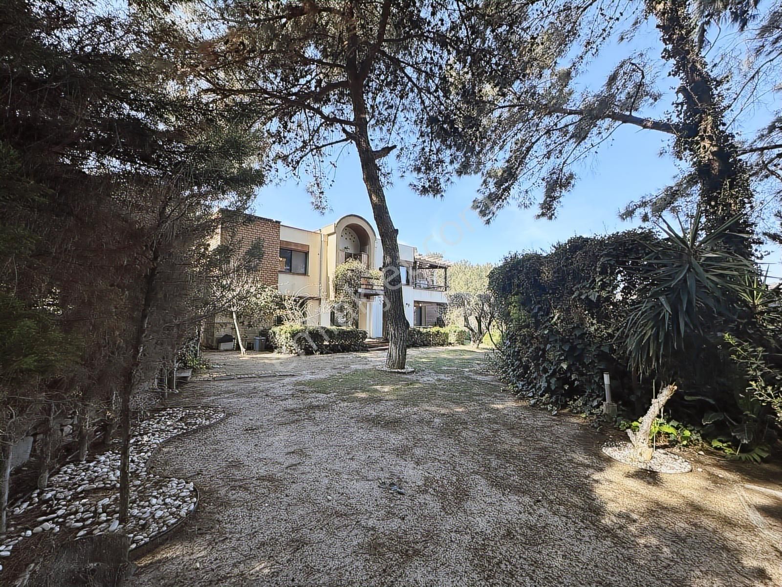 İzmir Urla'da Havuzlu Site İçinde 4+1 Dubleks Satılık Villa - Görsel 34