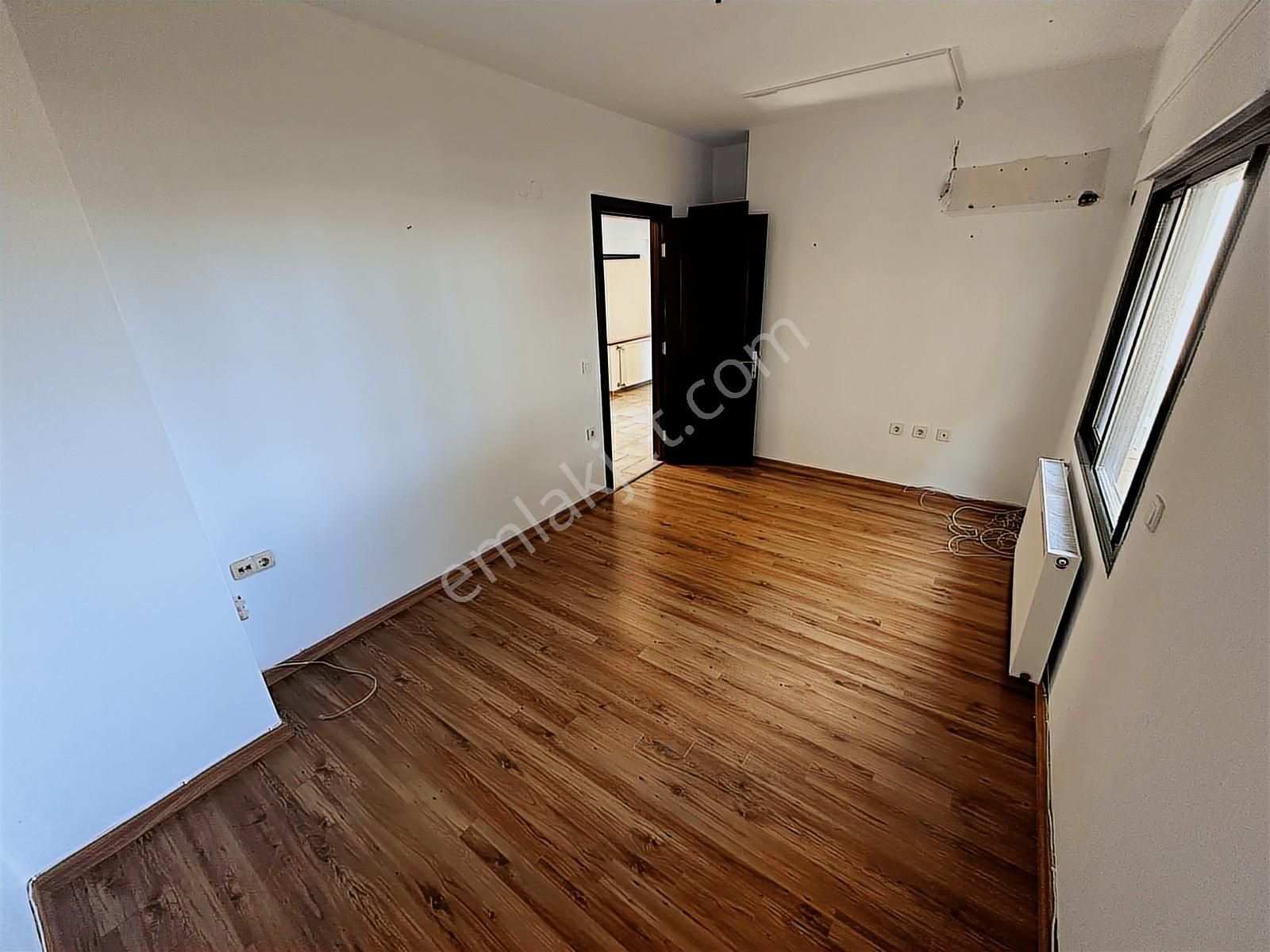 İzmir Urla'da Havuzlu Site İçinde 4+1 Dubleks Satılık Villa - Görsel 16