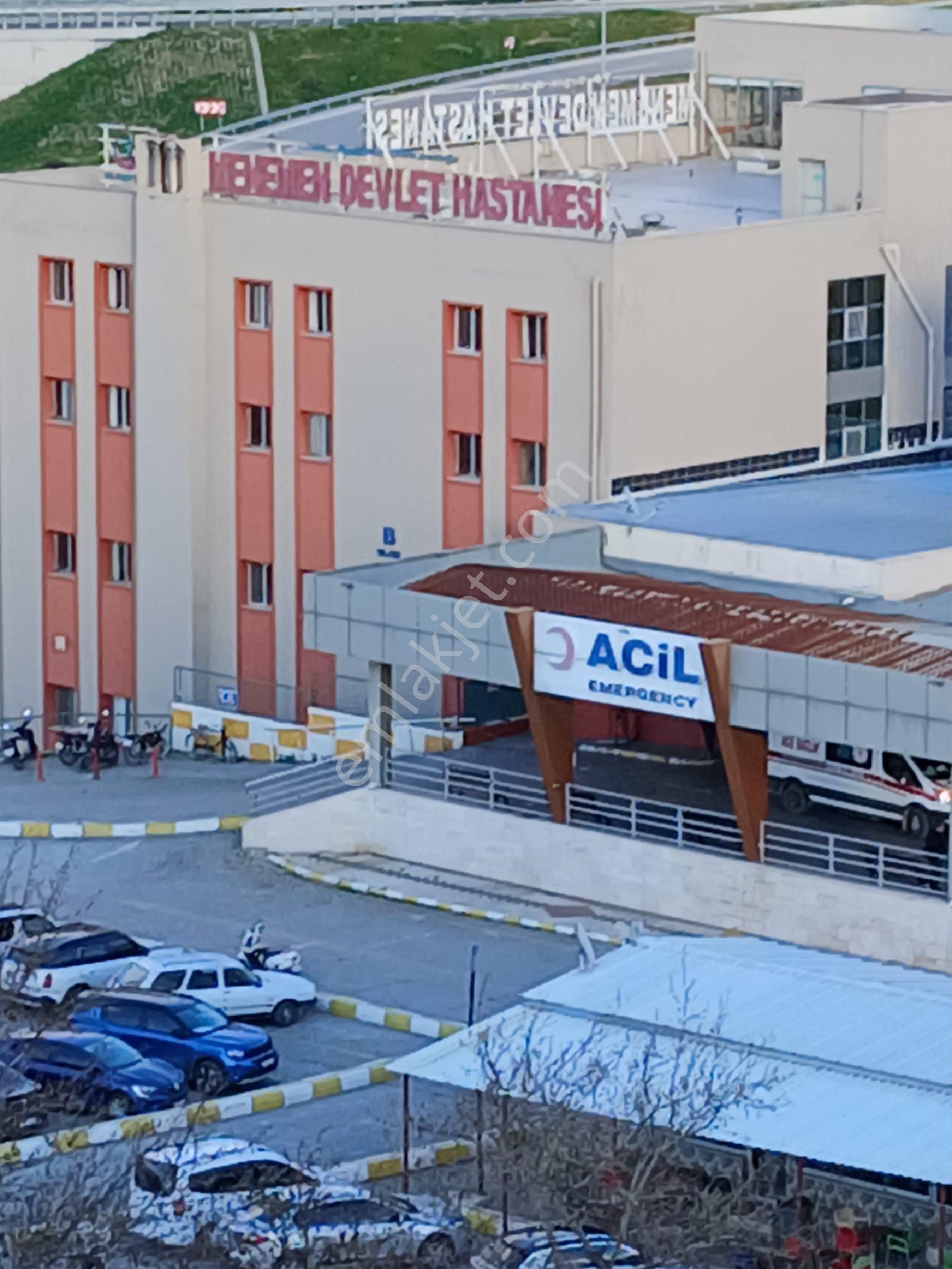 Menemen Devlet Hastanesi Karşısı Ultra Lüx Evebeyin Banyolu Çevrelme Alanı Nezih Güvenlikli Site İçi