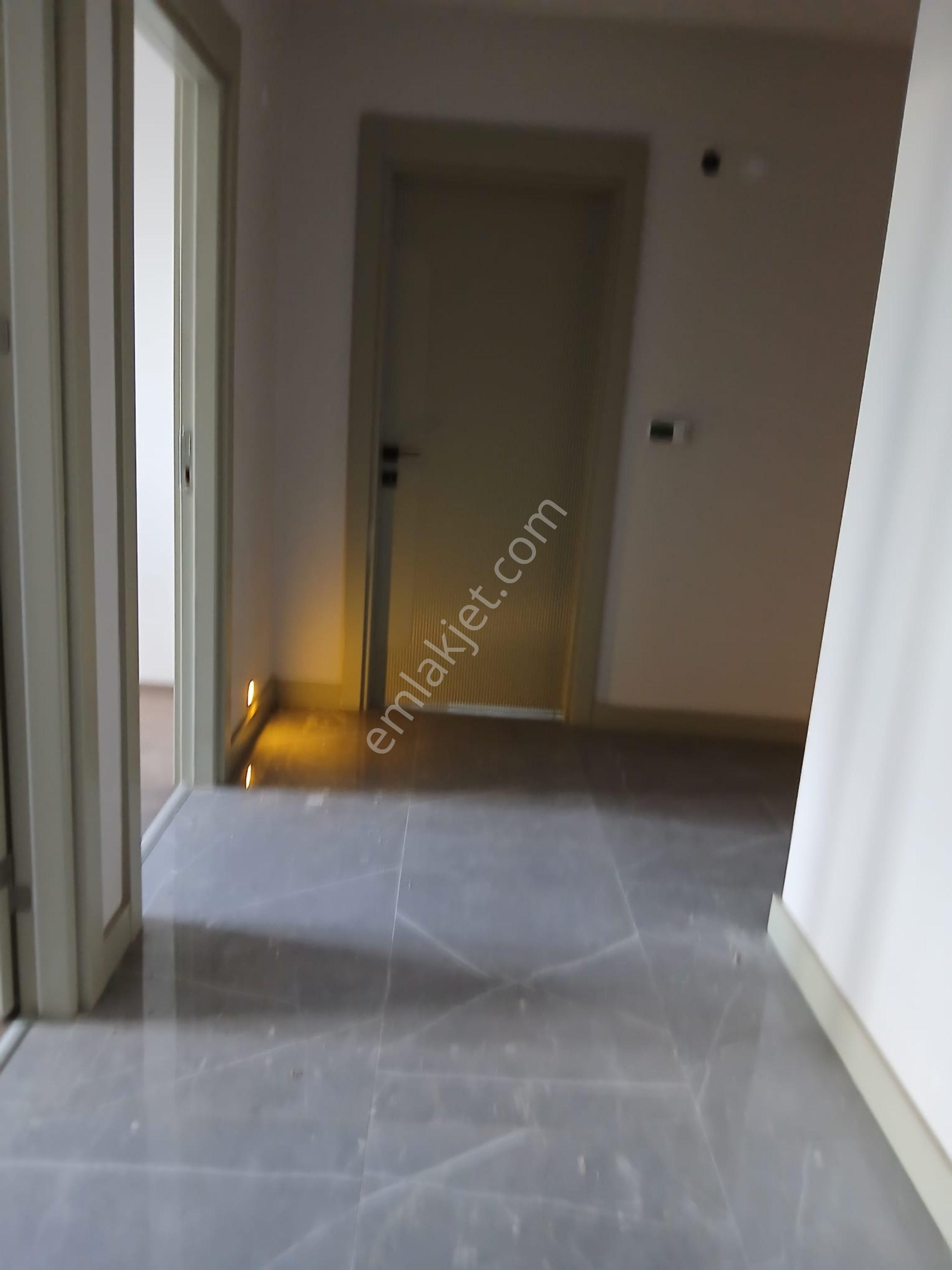 Menemen Devlet Hastanesi Karşısı Ultra Lüx Evebeyin Banyolu Çevrelme Alanı Nezih Güvenlikli Site İçi - Görsel 25