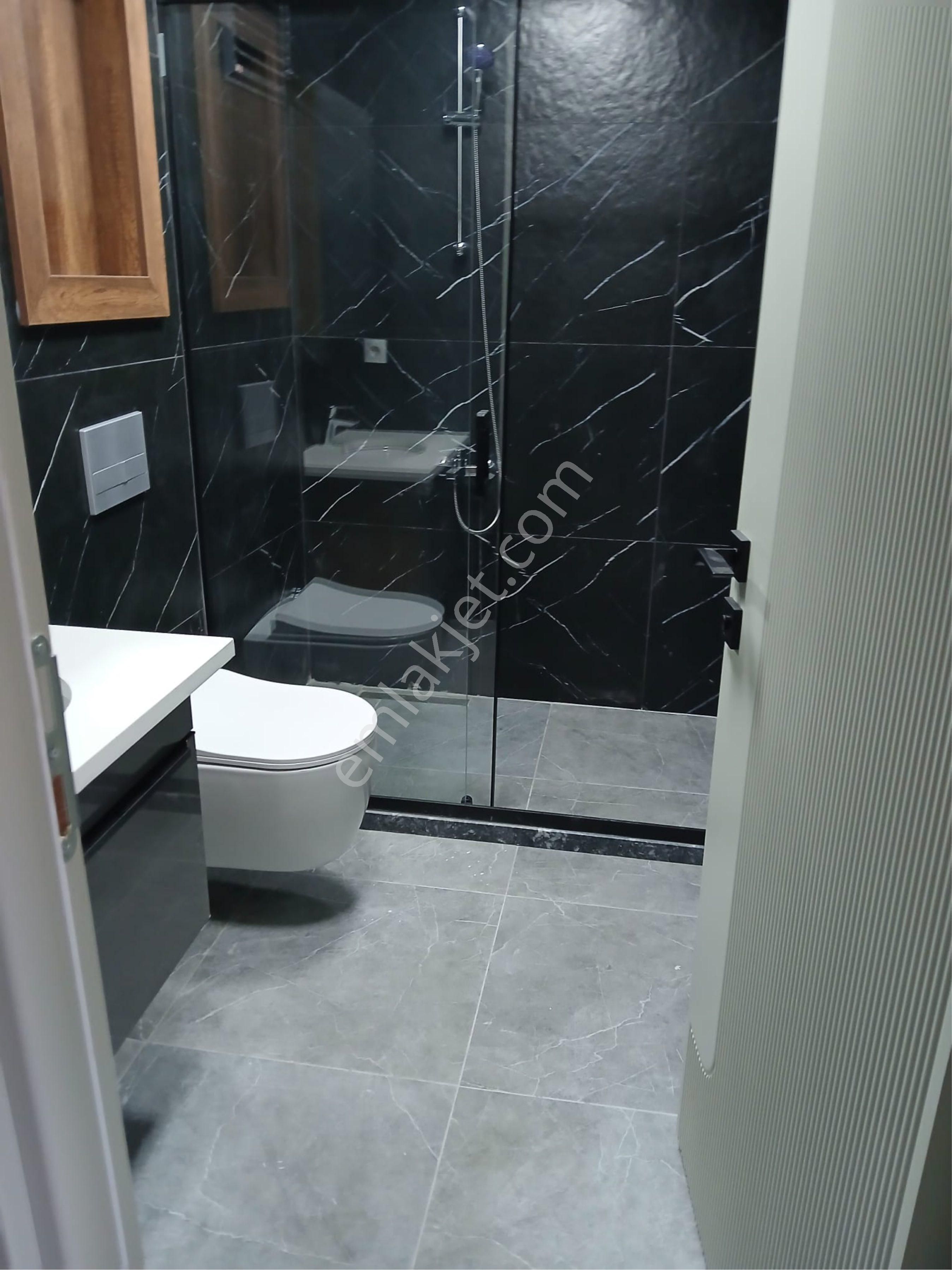 Menemen Devlet Hastanesi Karşısı Ultra Lüx Evebeyin Banyolu Çevrelme Alanı Nezih Güvenlikli Site İçi - Görsel 2