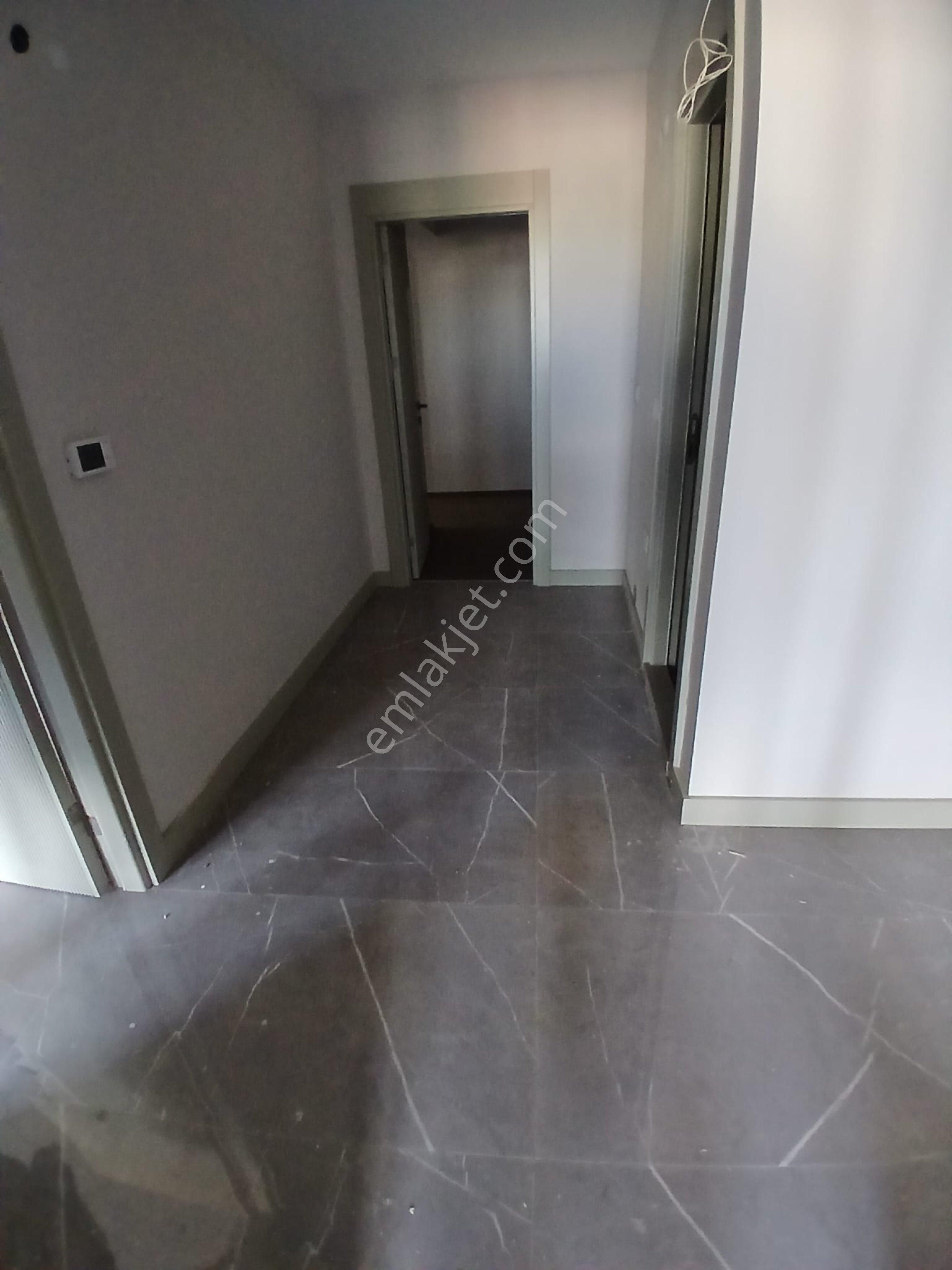 Menemen Devlet Hastanesi Karşısı Ultra Lüx Evebeyin Banyolu Çevrelme Alanı Nezih Güvenlikli Site İçi - Görsel 6