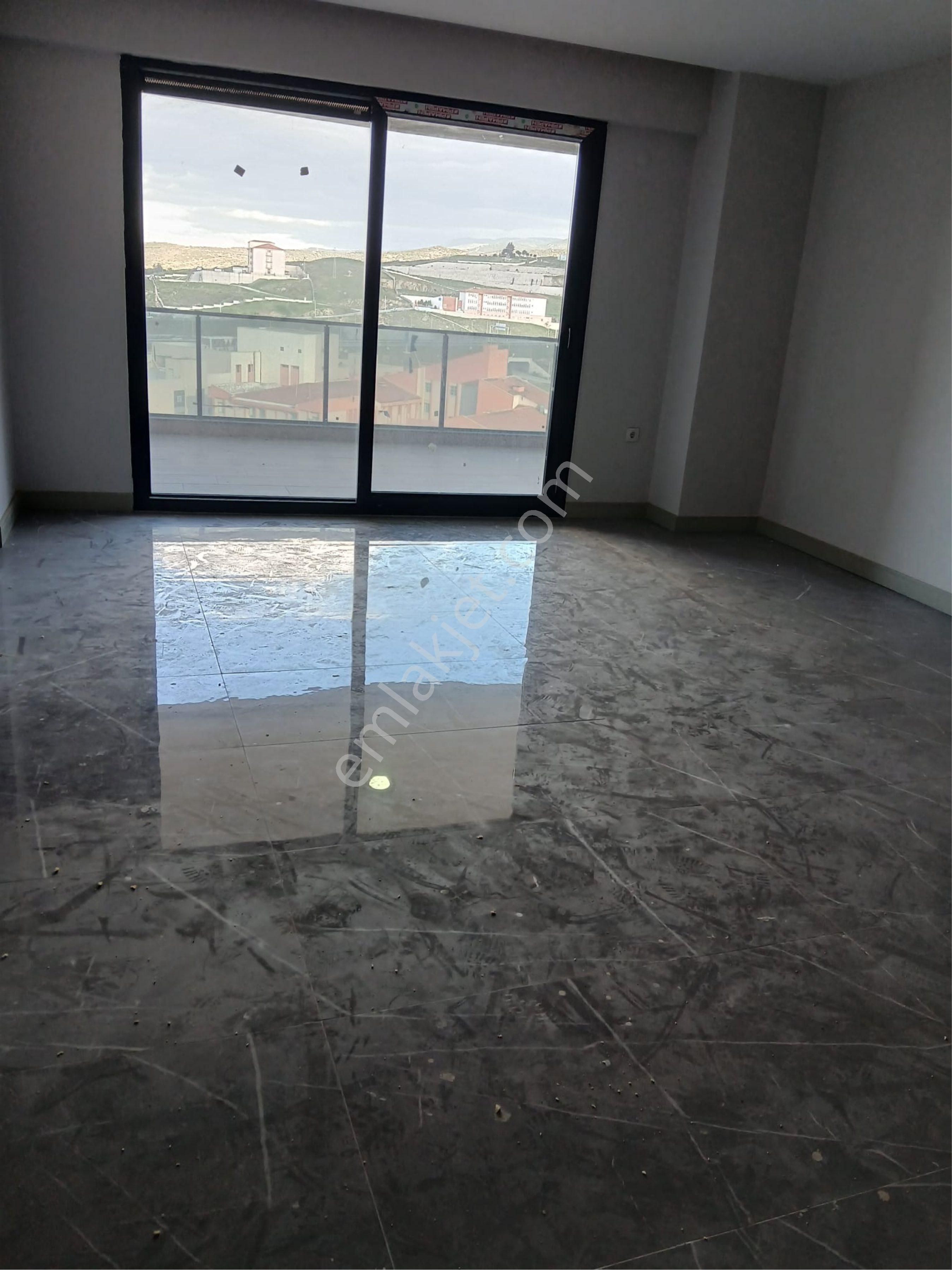 Menemen Devlet Hastanesi Karşısı Ultra Lüx Evebeyin Banyolu Çevrelme Alanı Nezih Güvenlikli Site İçi - Görsel 26