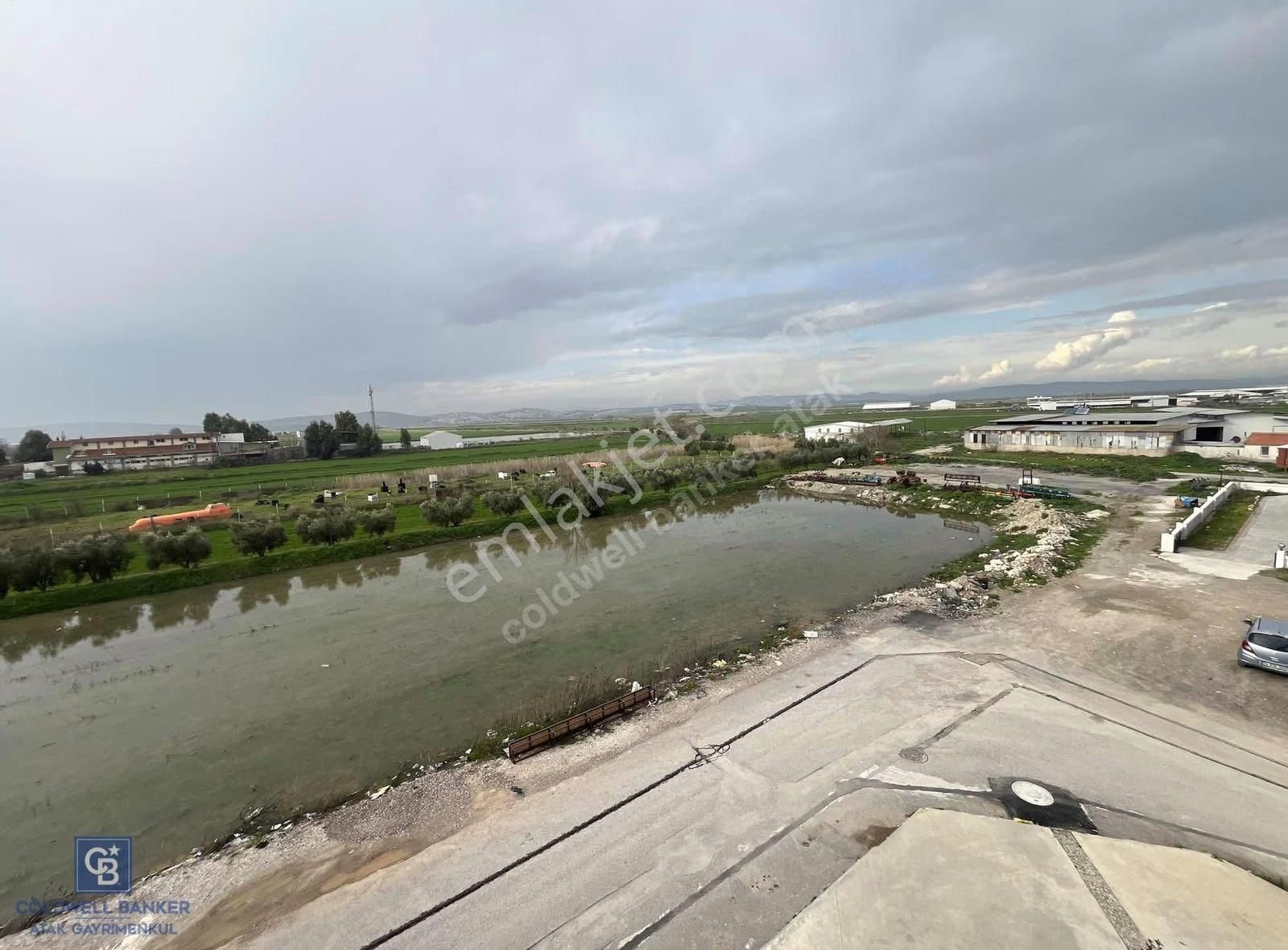 Seyrek Bakırçay Üniversitesi Karşısında Eşyalı Kiralık 1+1 Daire - Görsel 13