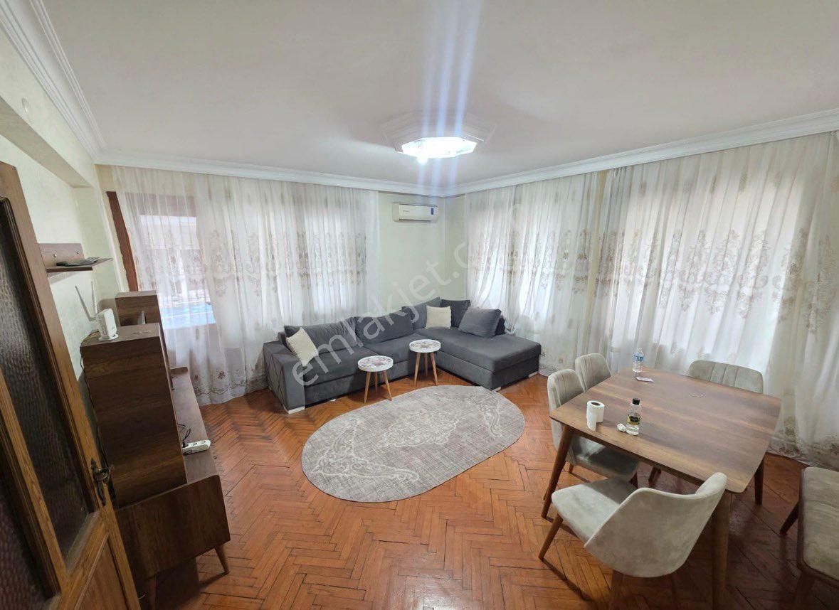 Denizköşkler’de 3+1 Yatırımlık 130m2 Metrobse 5 Dakika 3.kat Acil Satılık Daire