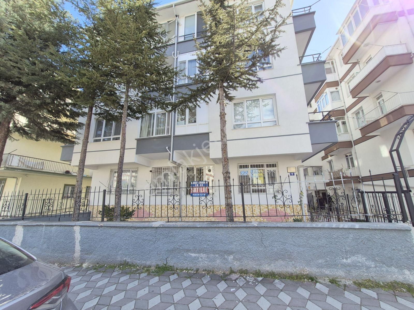 Murat Türkmenden Eminevime_uygun Ön_cepheli Kök_tapulu 2+1_daire - Görsel 19