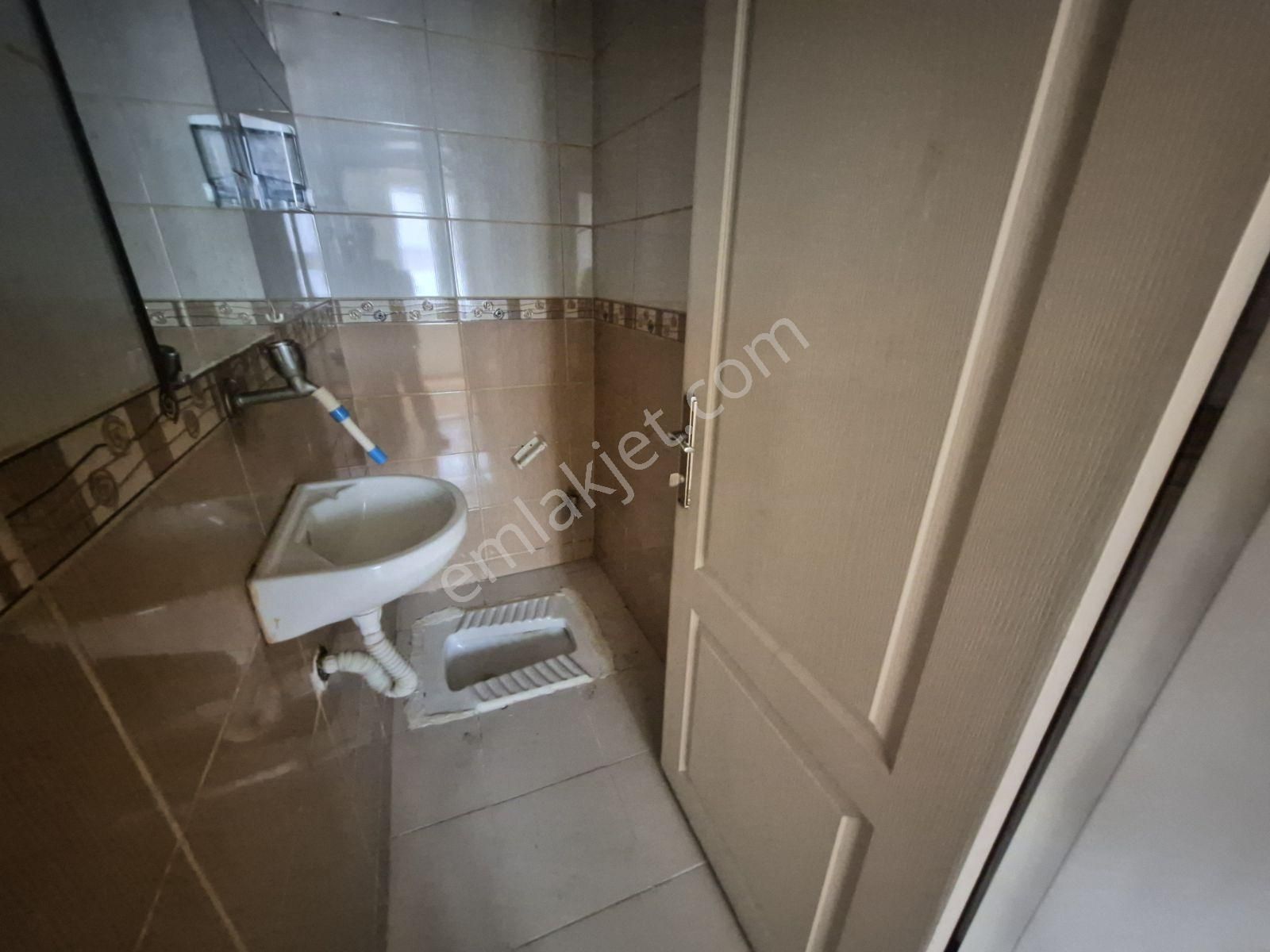 Murat Türkmenden Eminevime_uygun Ön_cepheli Kök_tapulu 2+1_daire - Görsel 6