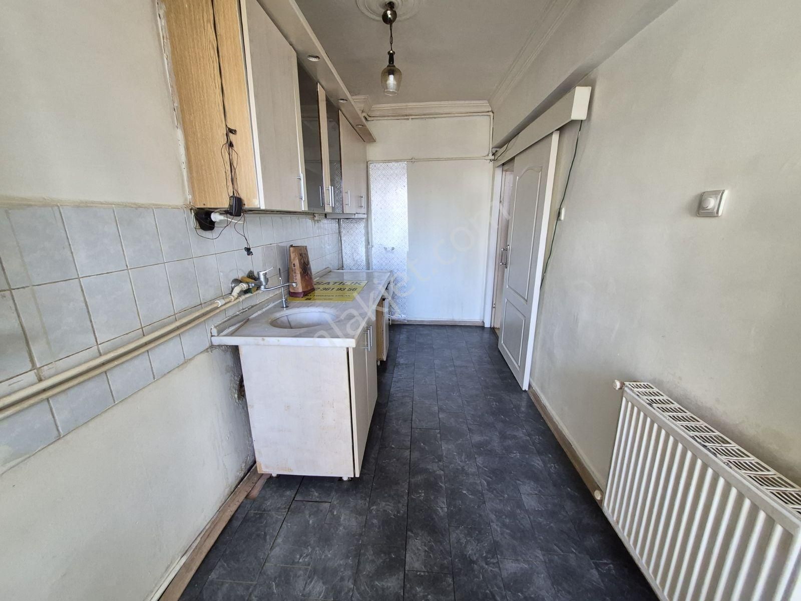 Murat Türkmenden Eminevime_uygun Ön_cepheli Kök_tapulu 2+1_daire - Görsel 15