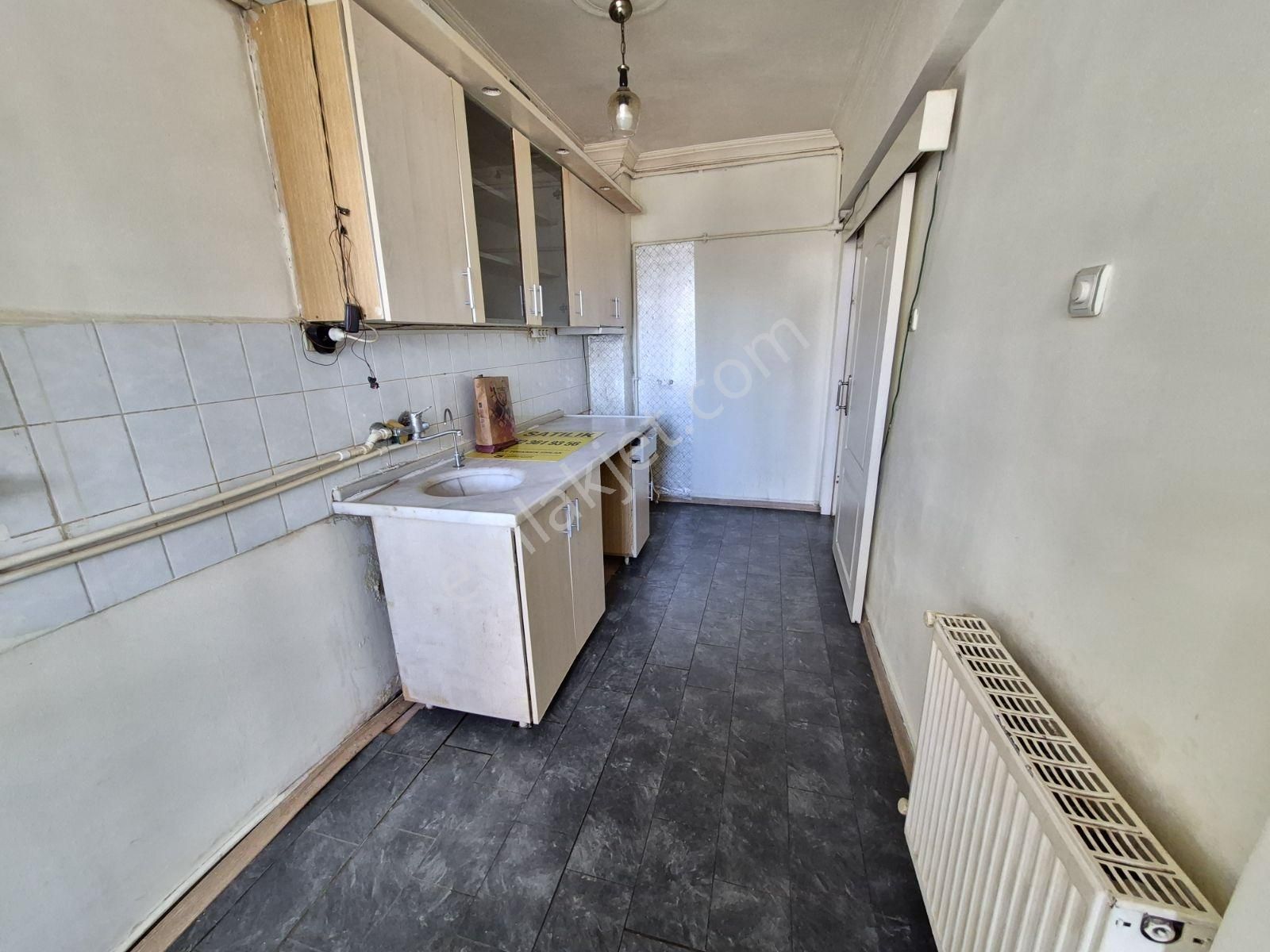 Murat Türkmenden Eminevime_uygun Ön_cepheli Kök_tapulu 2+1_daire - Görsel 17