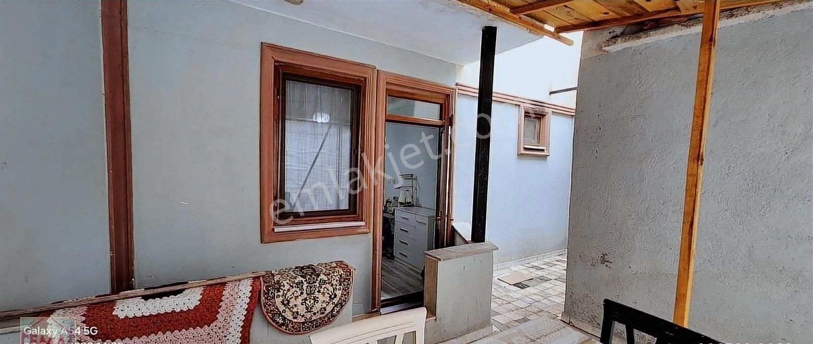 Cemal Emlak Muradiye Giriş Kat Masrafsız Bakımlı Bahçeli Ekonomi - Görsel 26