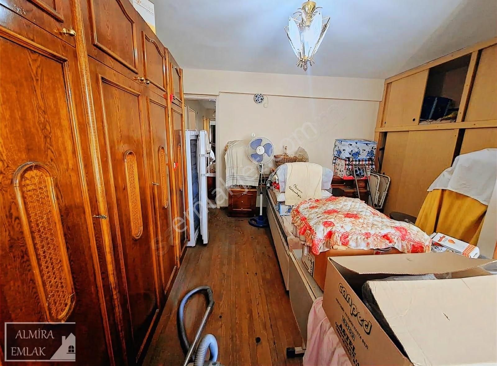 Bahçelievlerde Satılık Fırsat Daire Geniş, Ferah 3+1 140m2 - Görsel 2