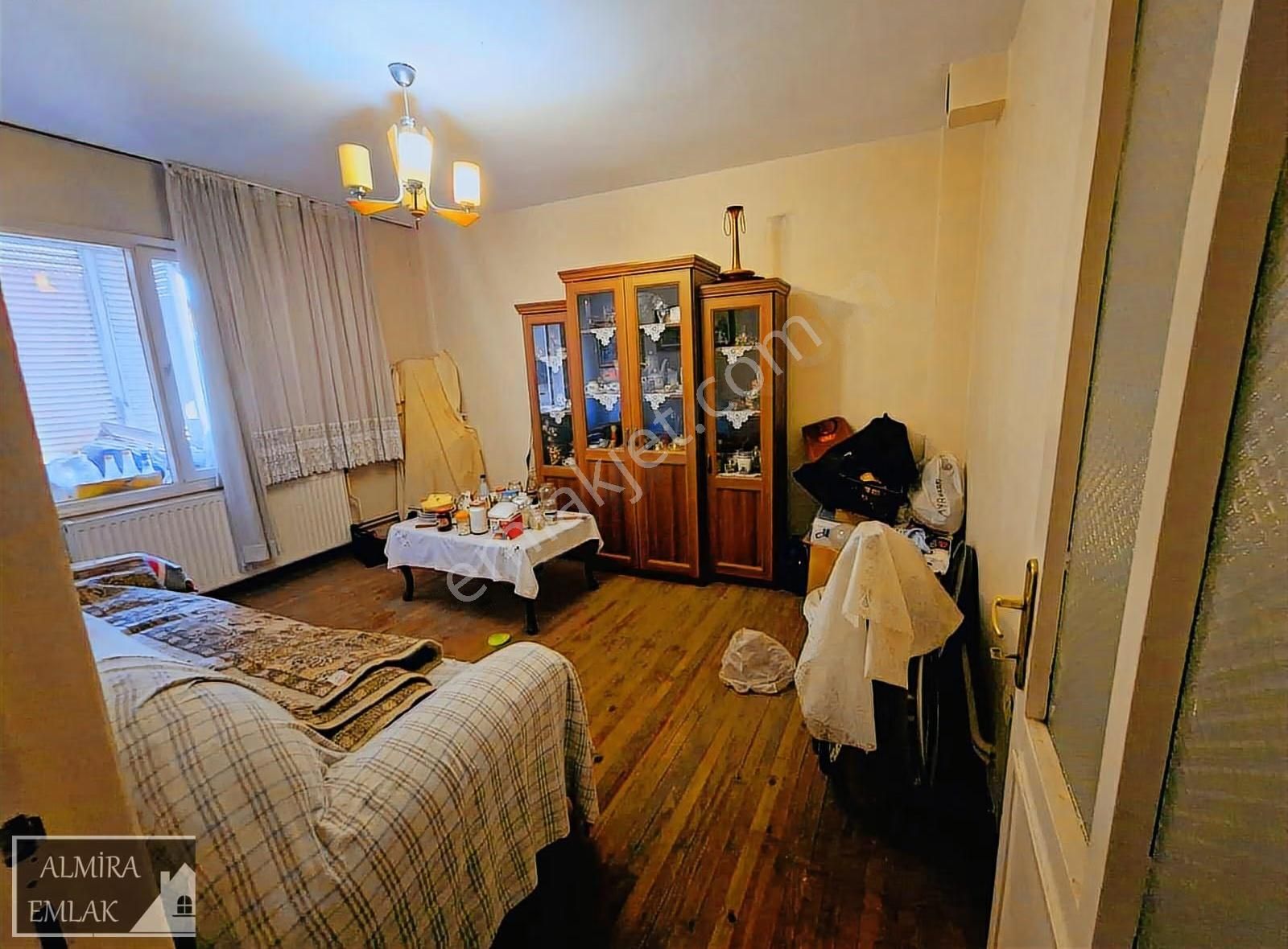 Bahçelievlerde Satılık Fırsat Daire Geniş, Ferah 3+1 140m2 - Görsel 6