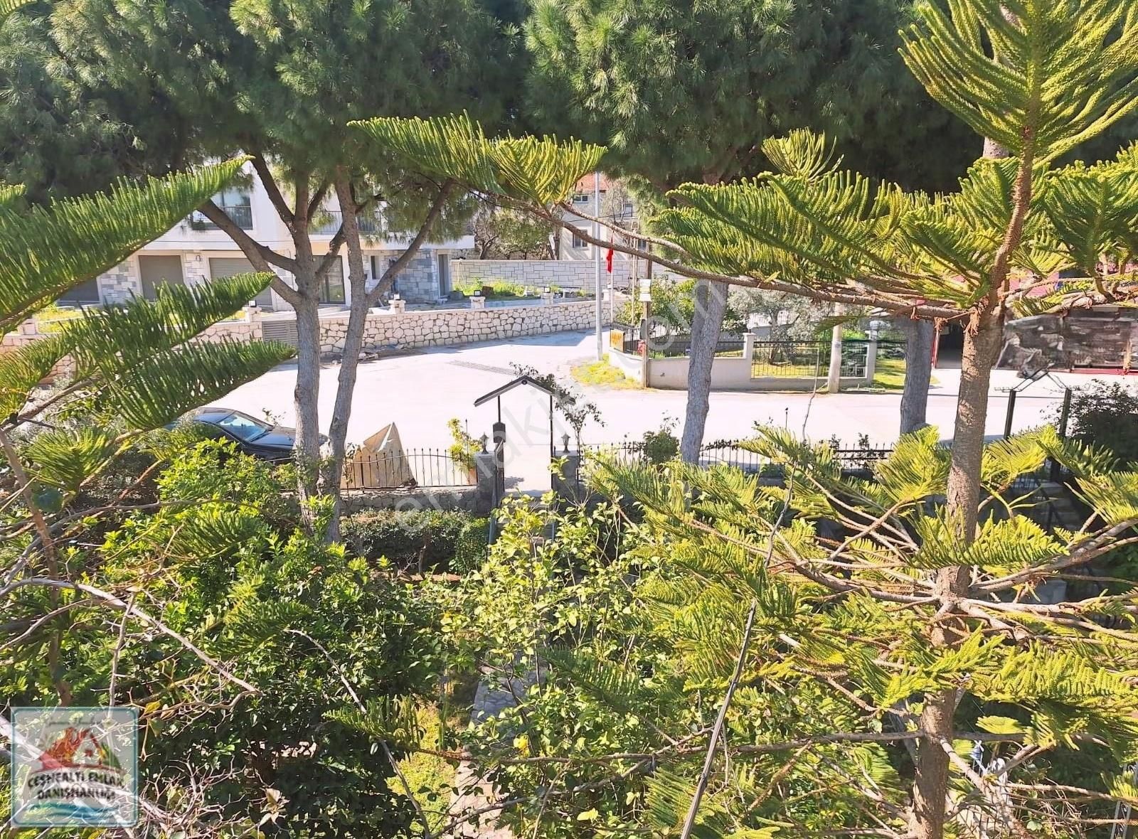 Urla Guvendik Mah. Denize 350 M Genis 4+1 Merkezi Konum - Görsel 25