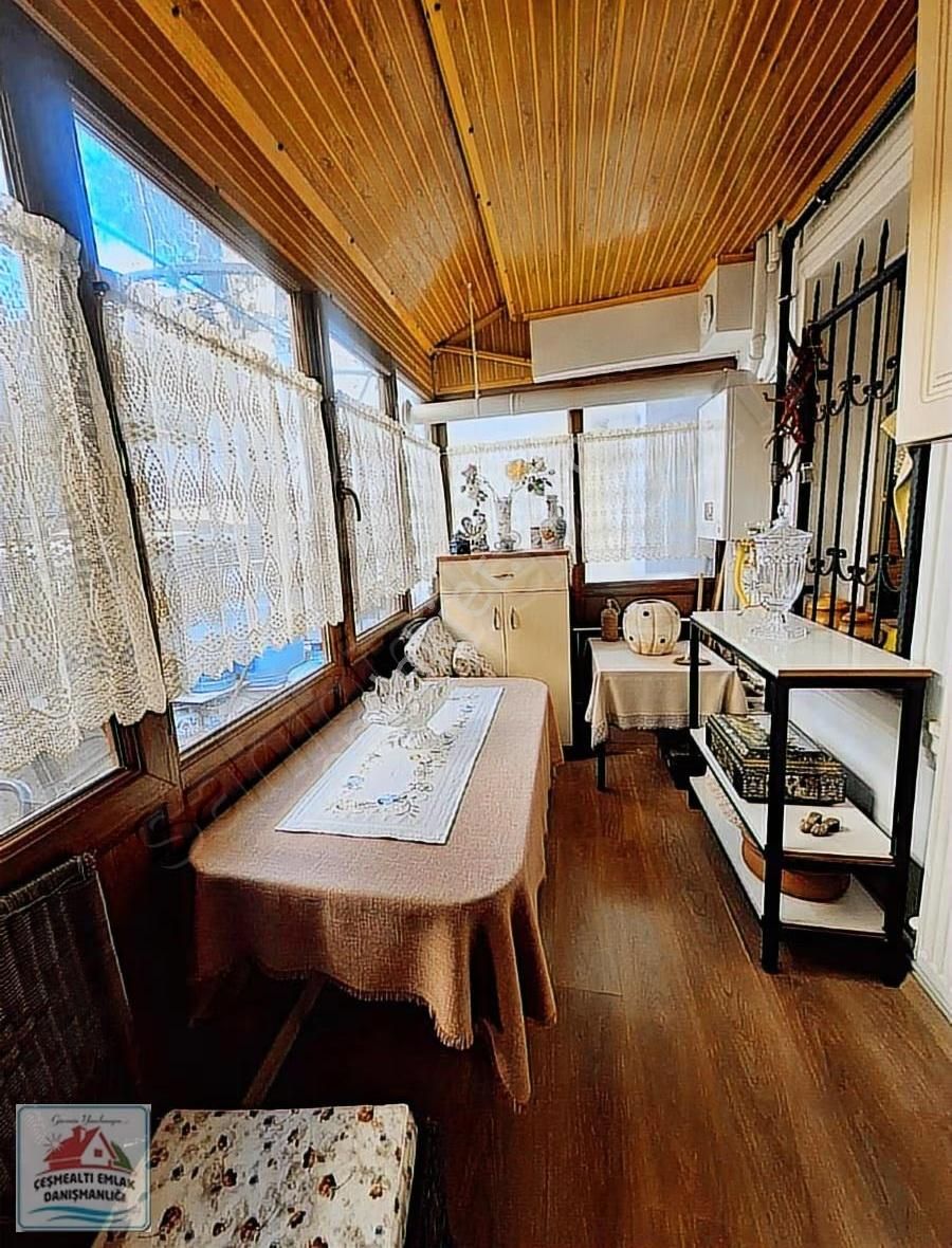 Urla Guvendik Mah. Denize 350 M Genis 4+1 Merkezi Konum - Görsel 24